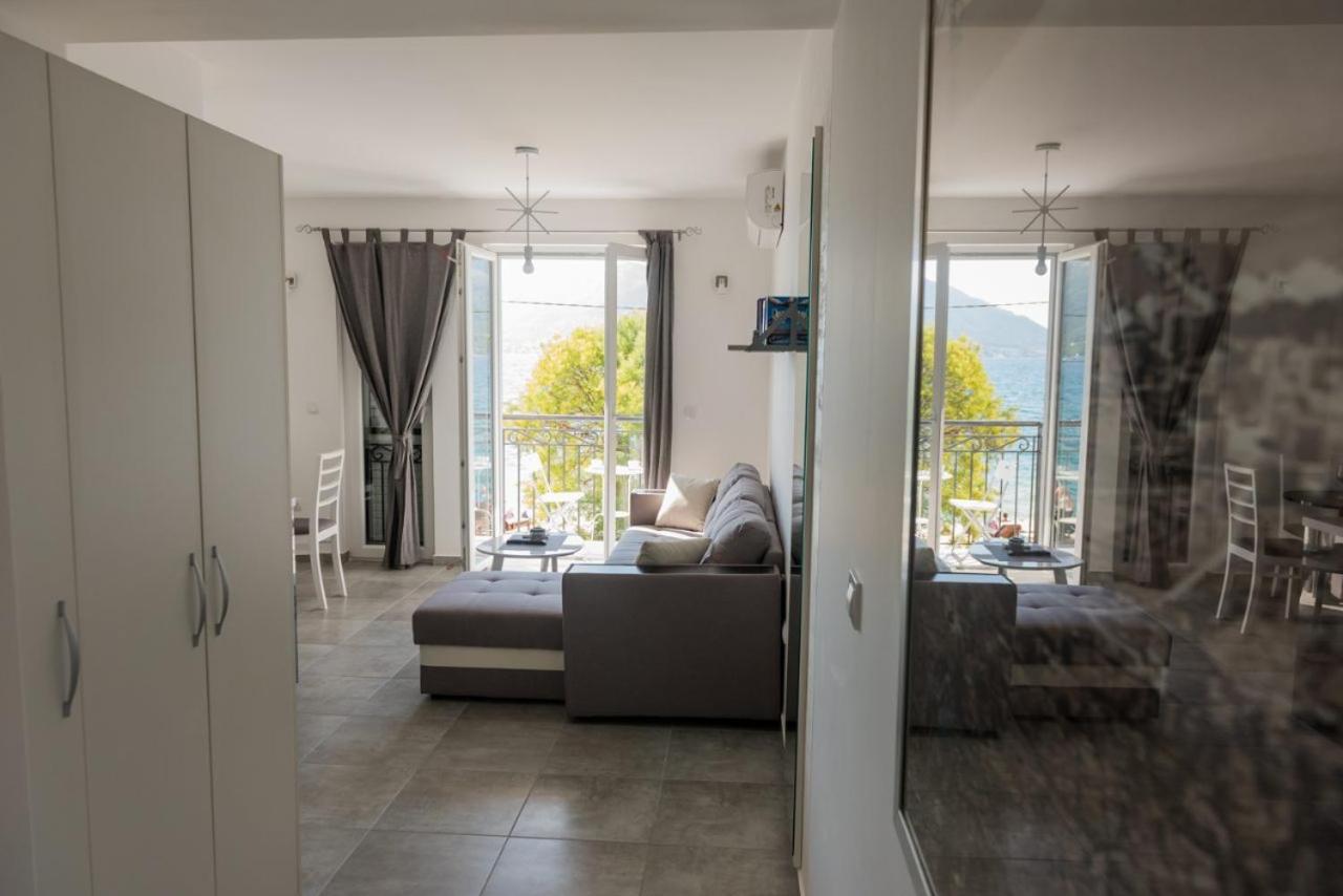 Apartment with Sea View photo 1