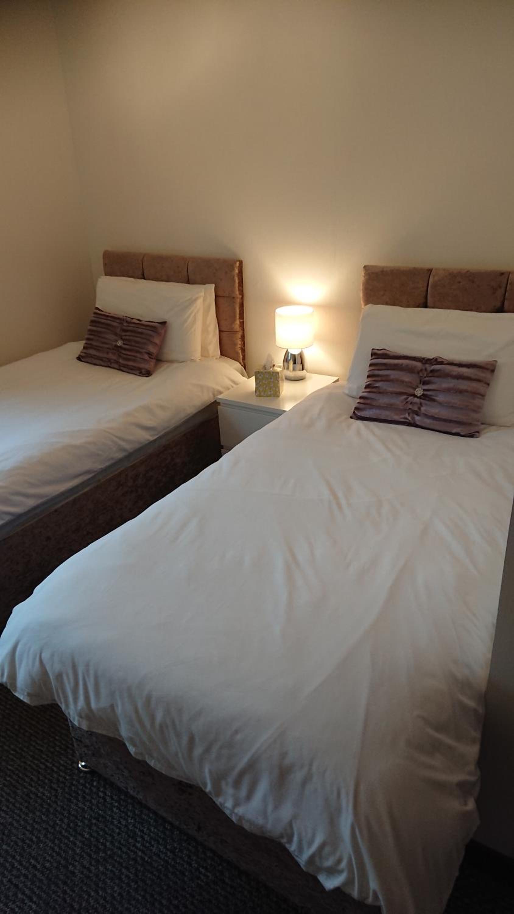 Standard Twin Room (No Hot Tub) - Photo 1