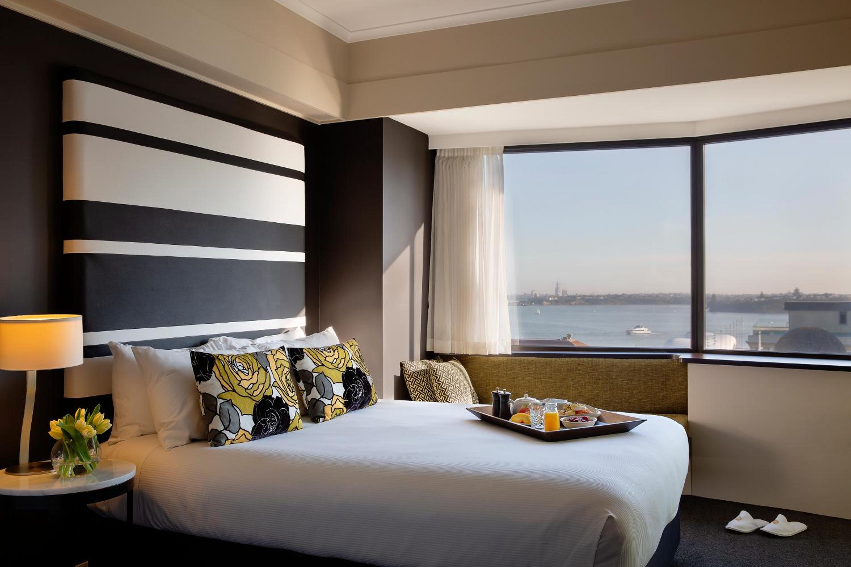 Deluxe King Room with Ocean View
