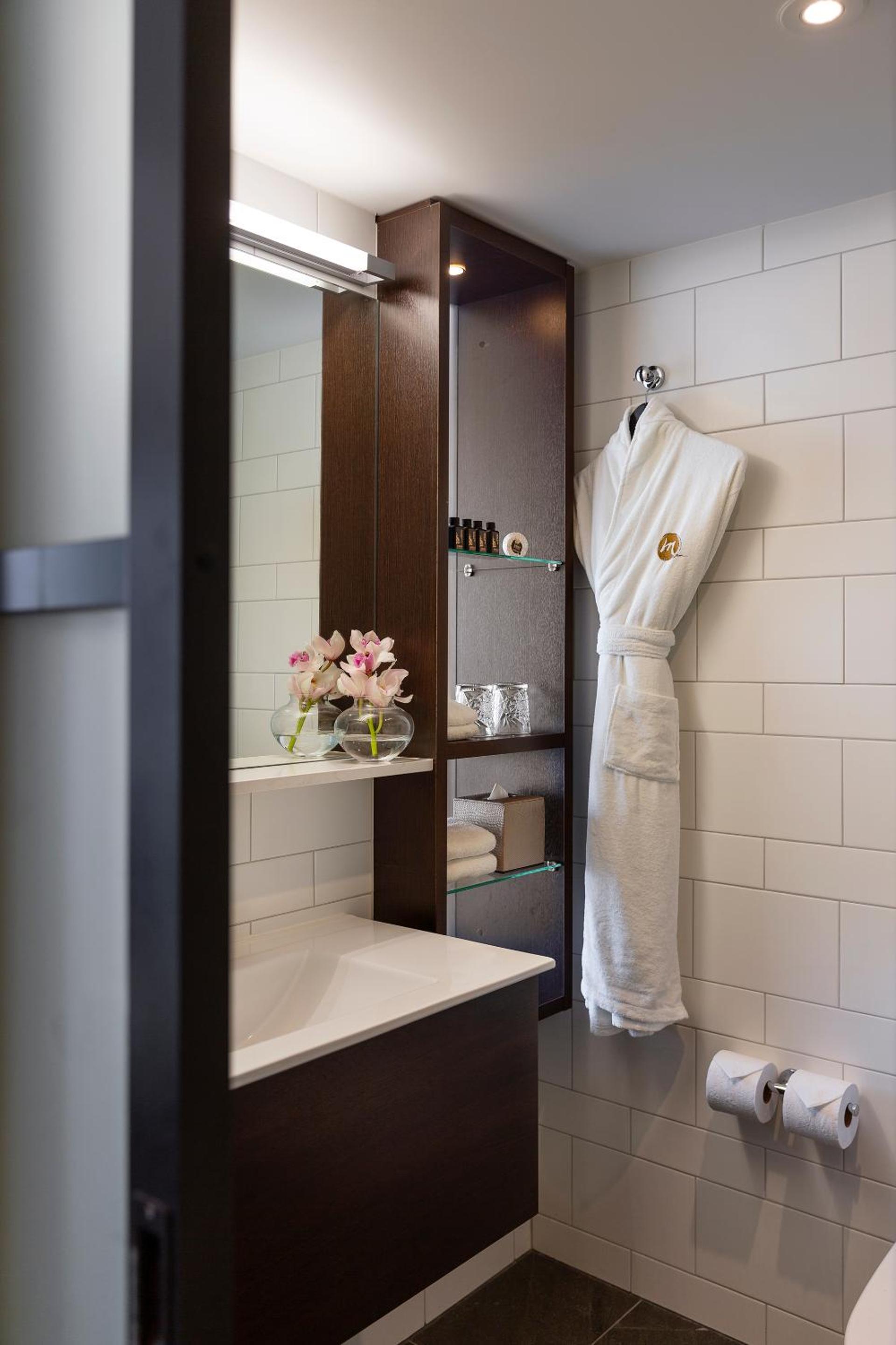 Deluxe Queen Room with Two Queen Beds and Ocean View