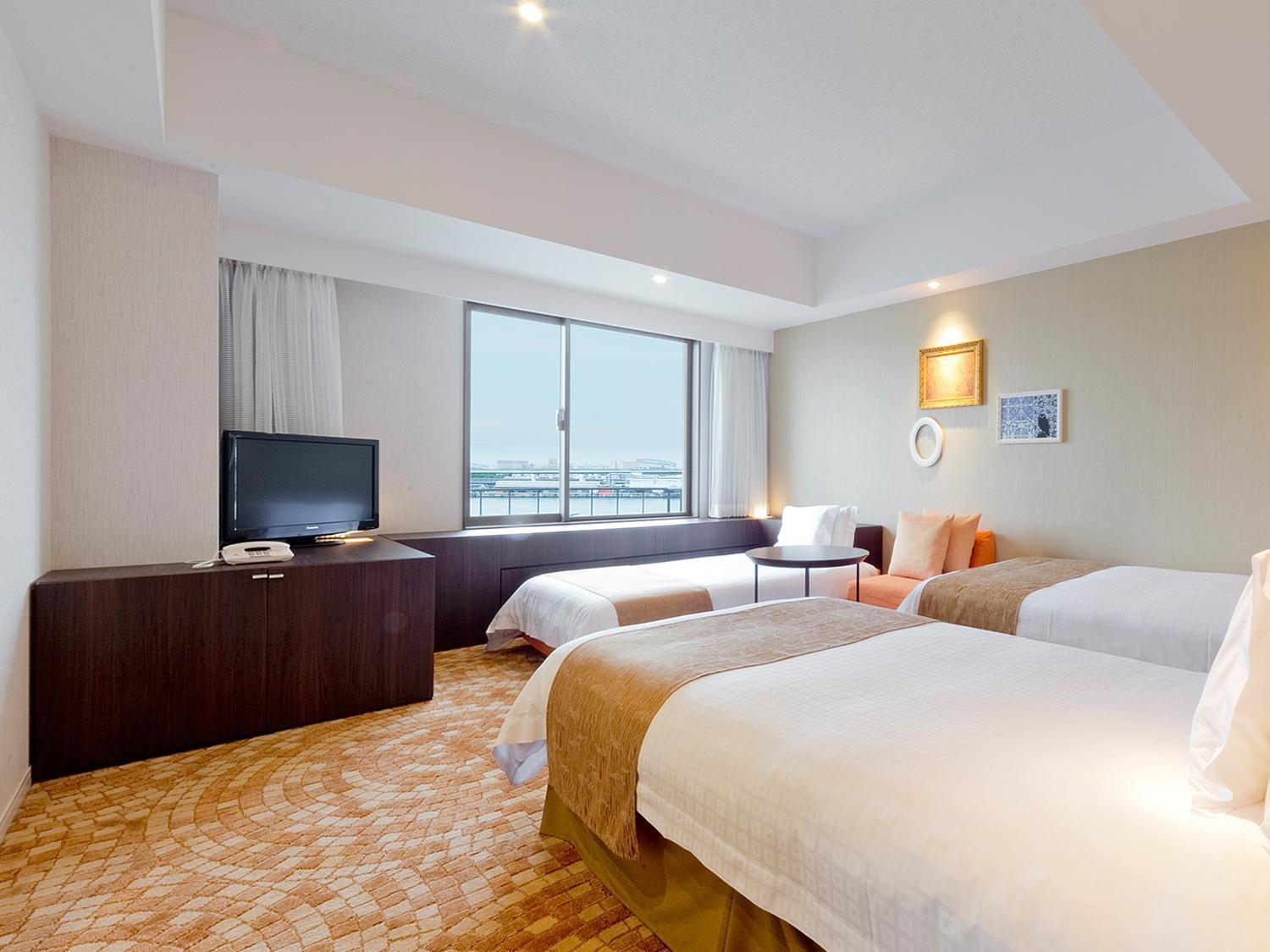 Superior Triple Room - Non-Smoking - Photo 1