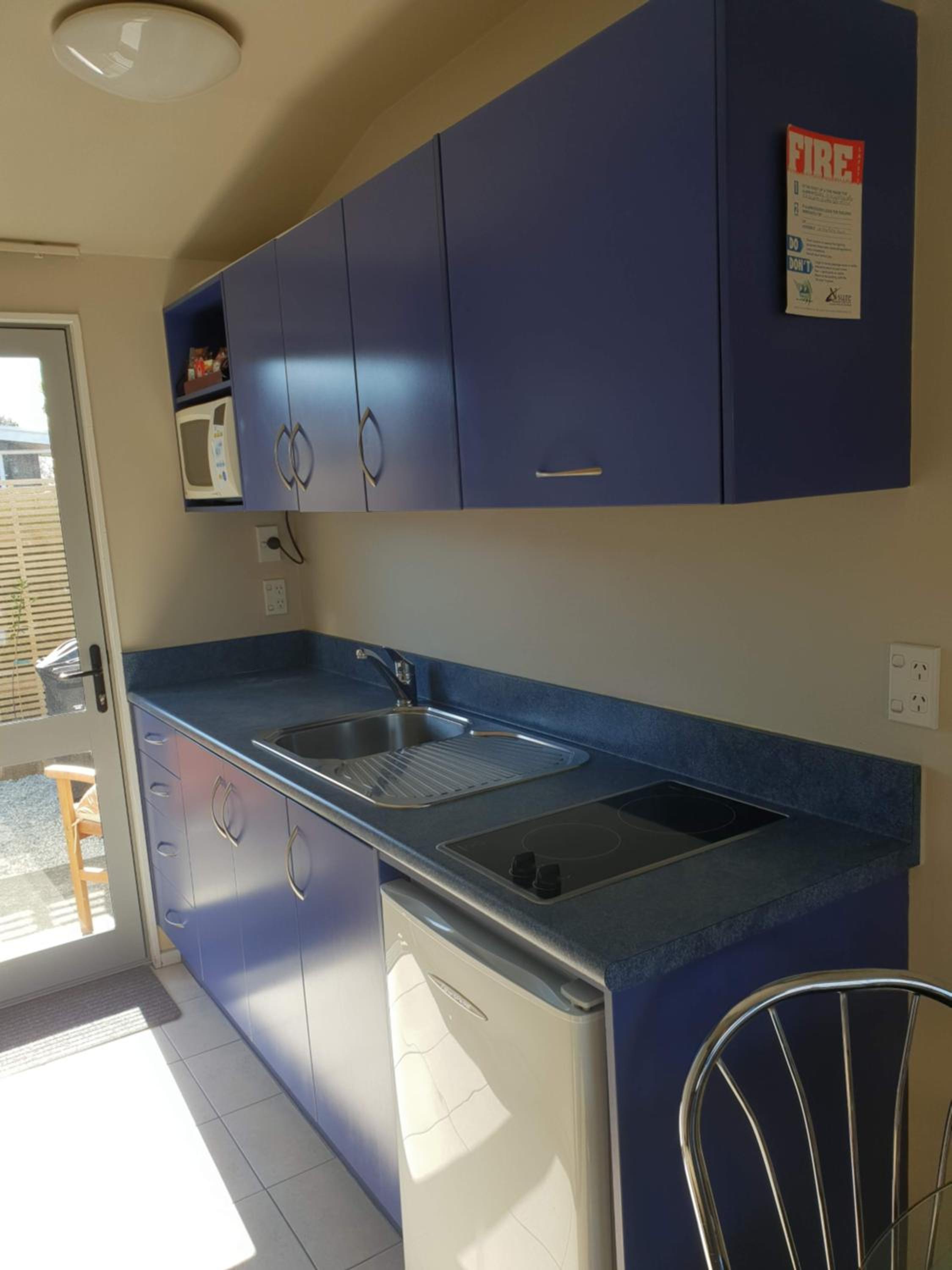Studio with Hot Tub - Photo 4