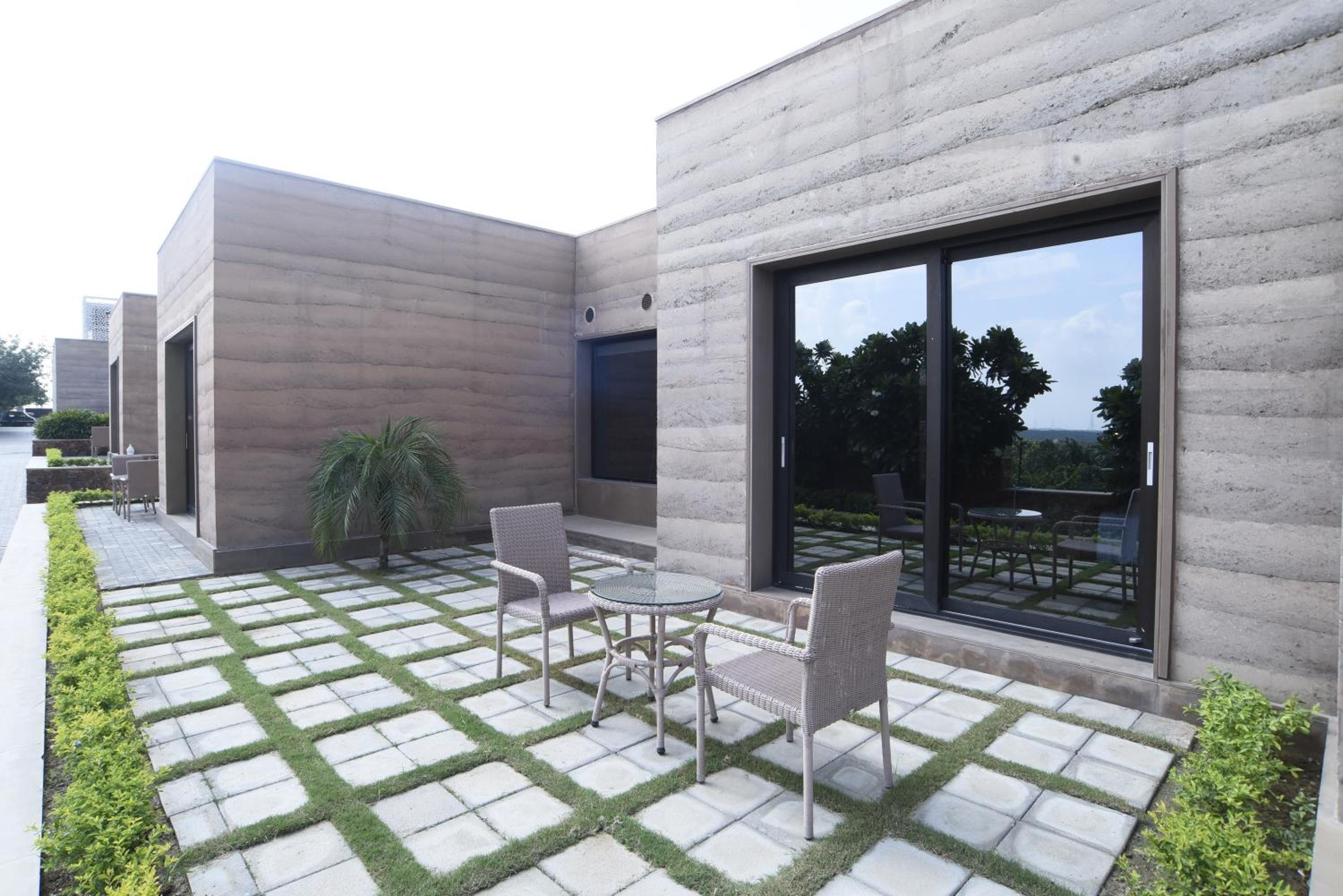 Garden View Suite