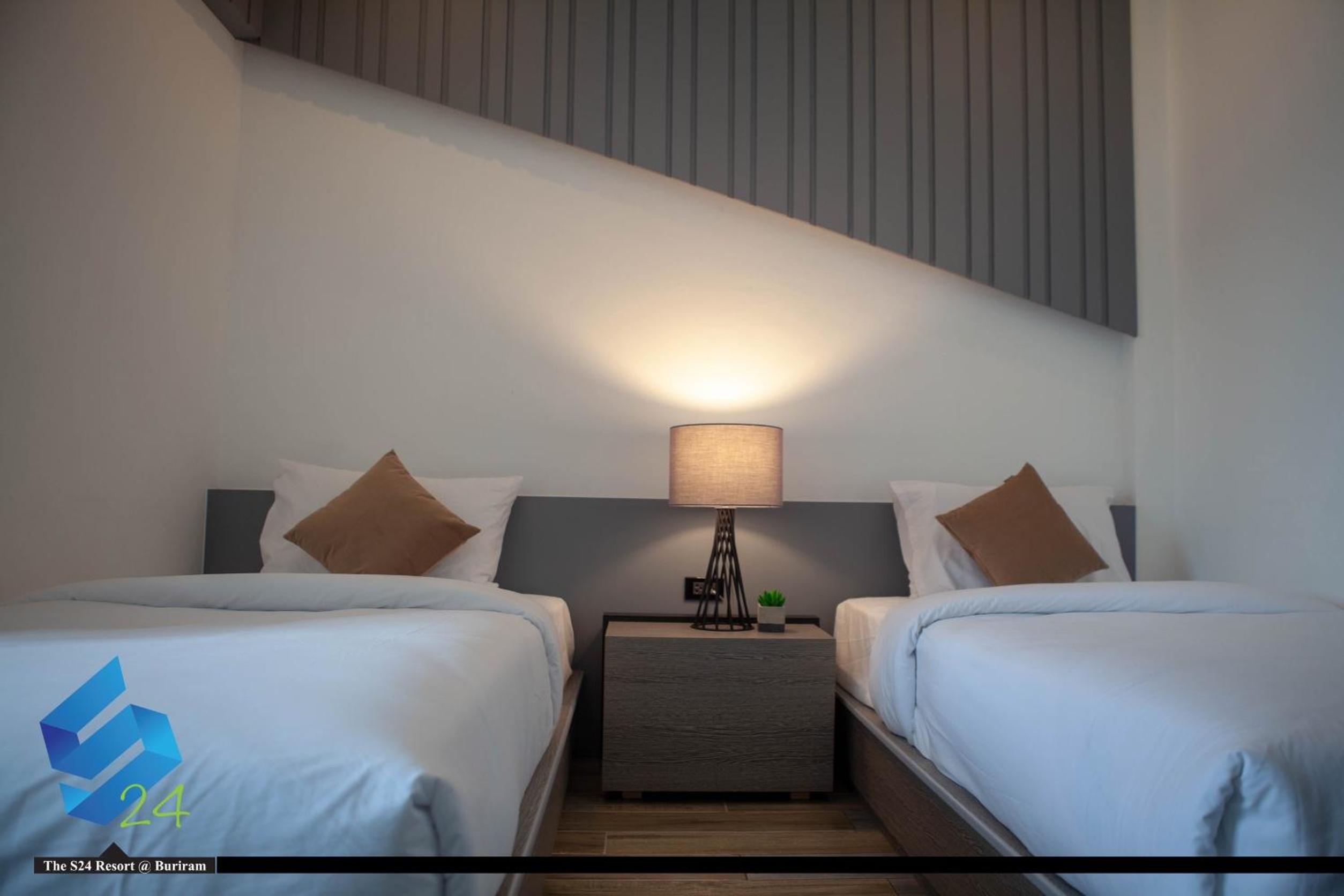 Standard Twin Room - Photo 7