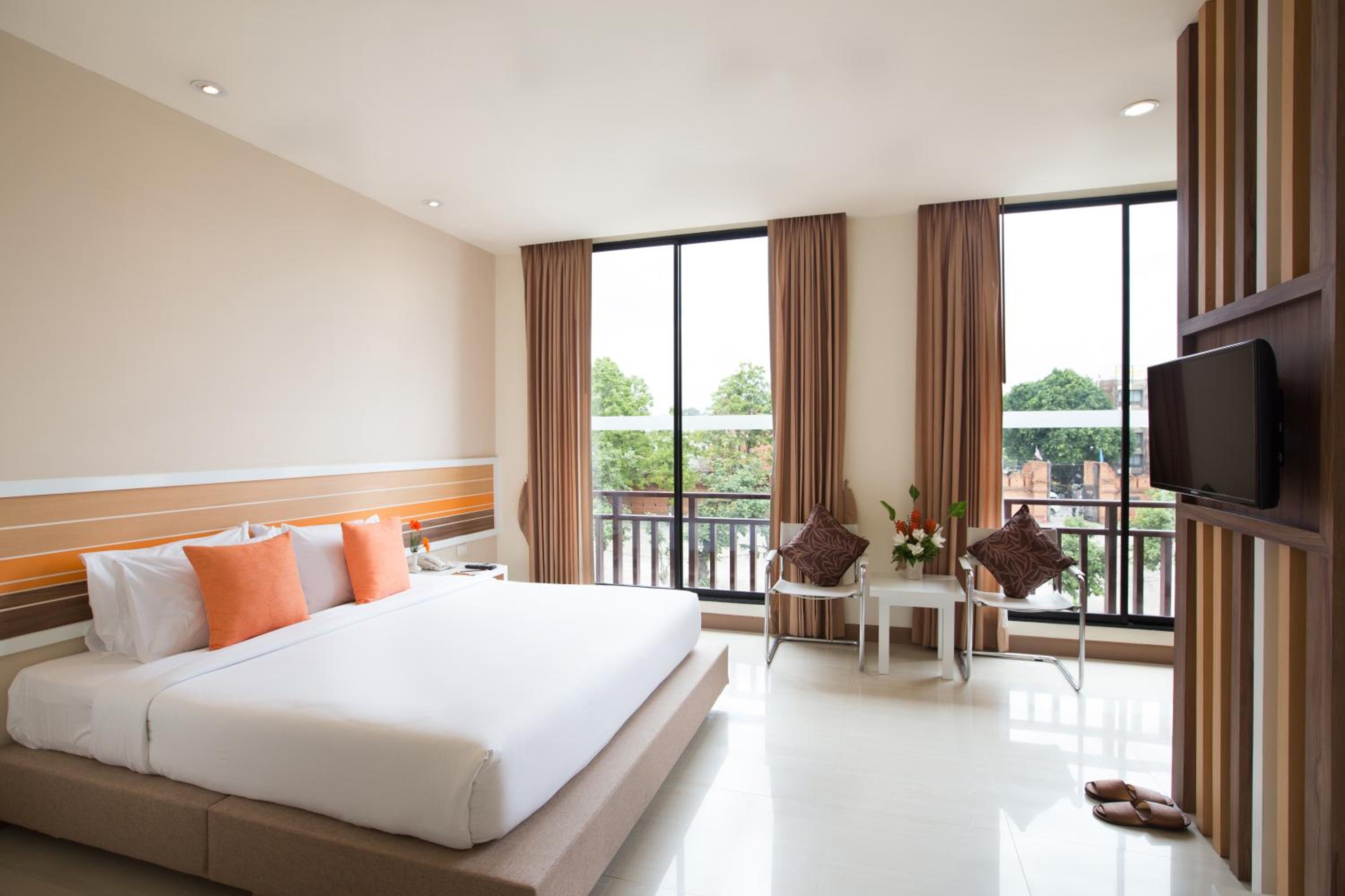 Deluxe Double or Twin Room with Mountain View - Photo 1