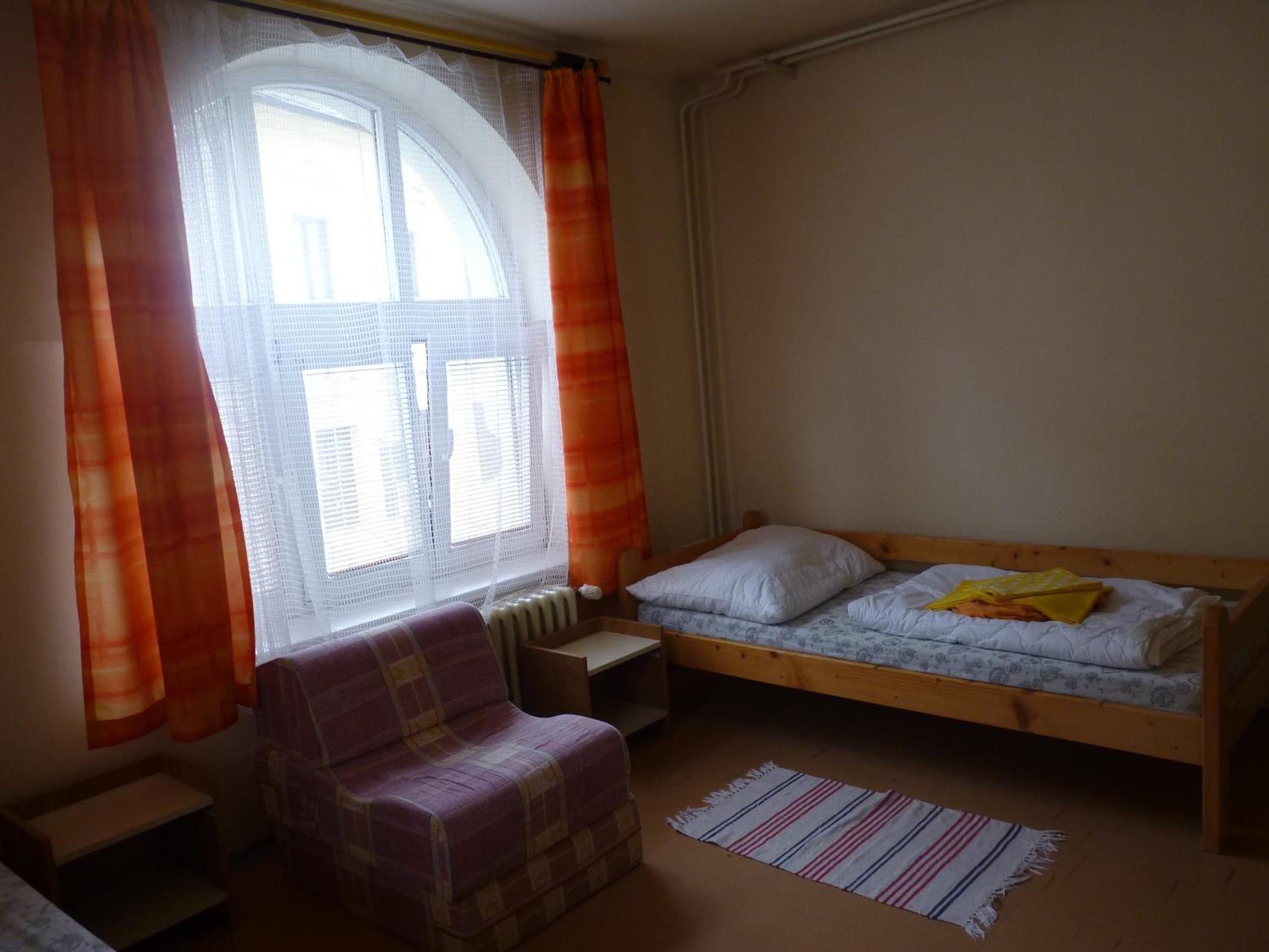 Standard Twin Room - Photo 12