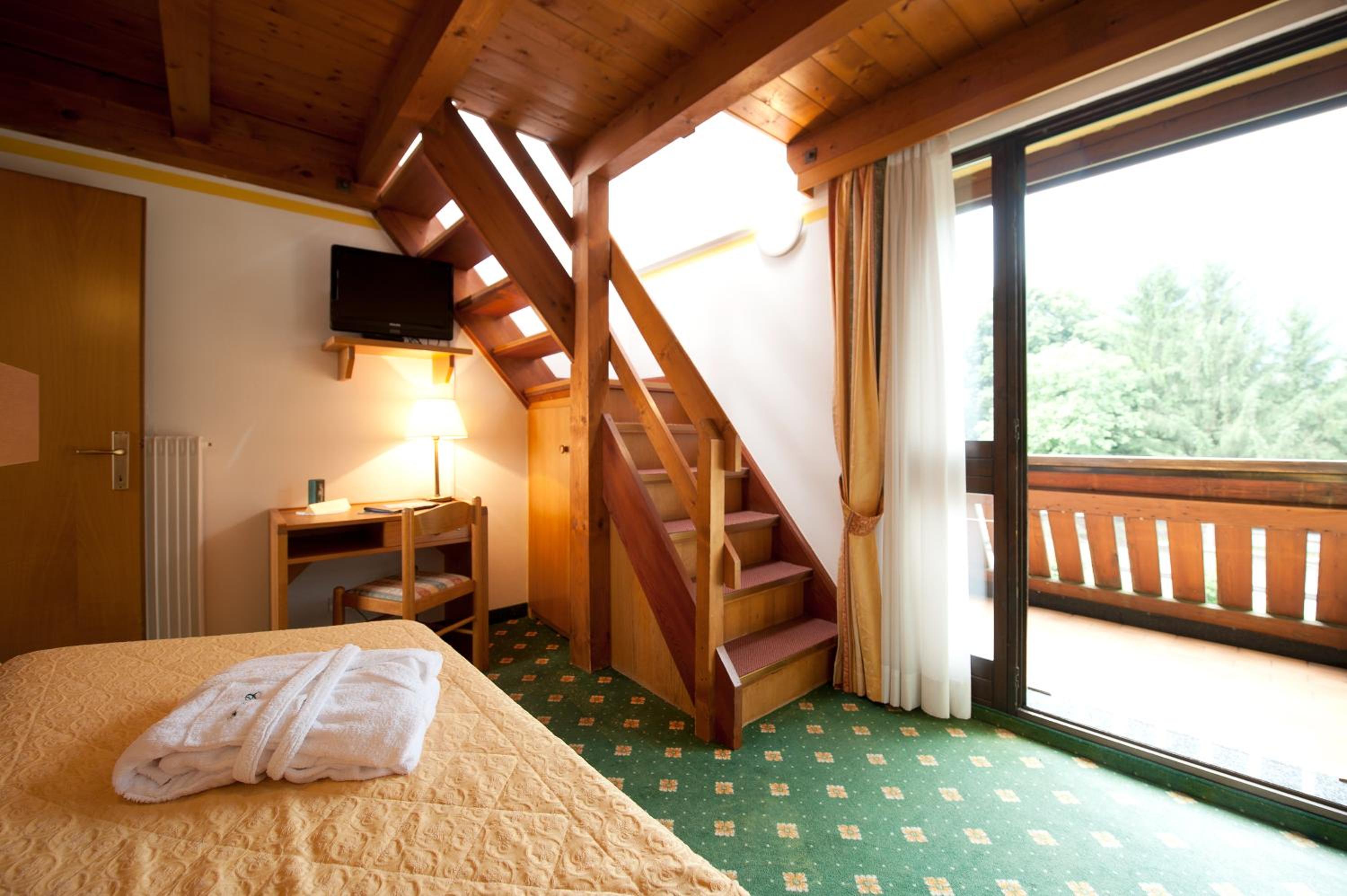 Triple Room - Split Level photo 1