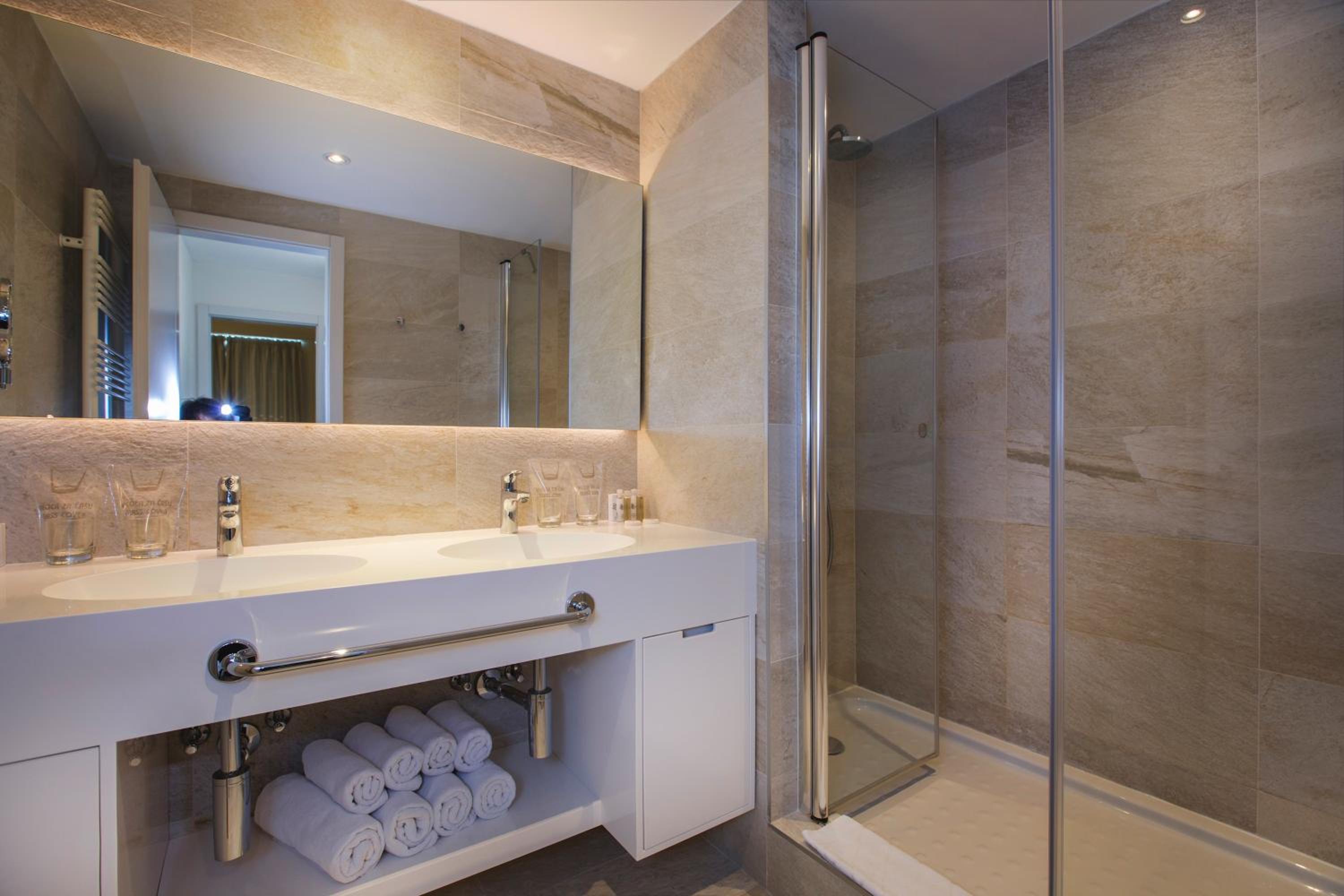 Suite with Balcony and Sea View photo 2