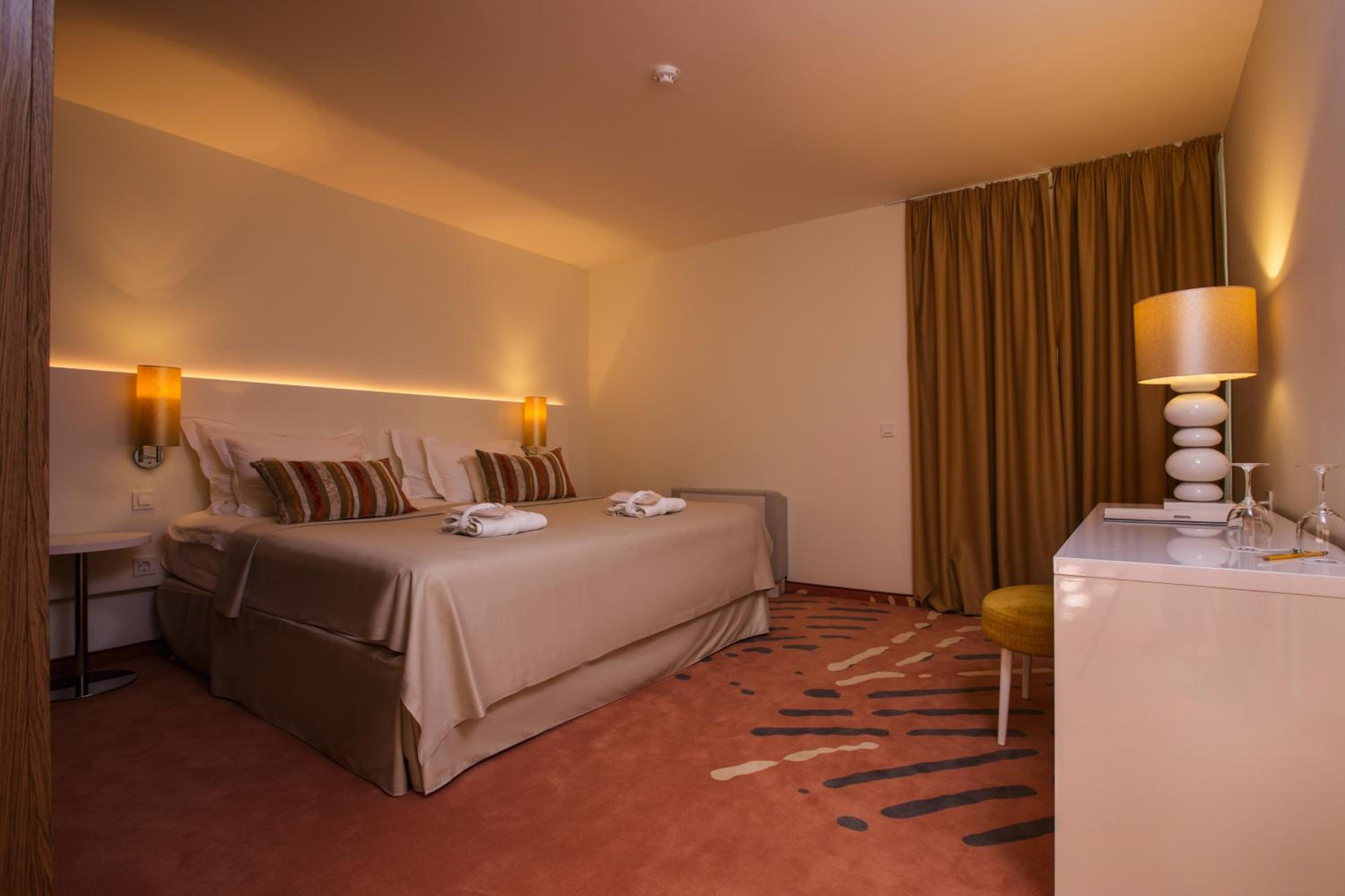 Suite with Balcony - Sea View photo 3