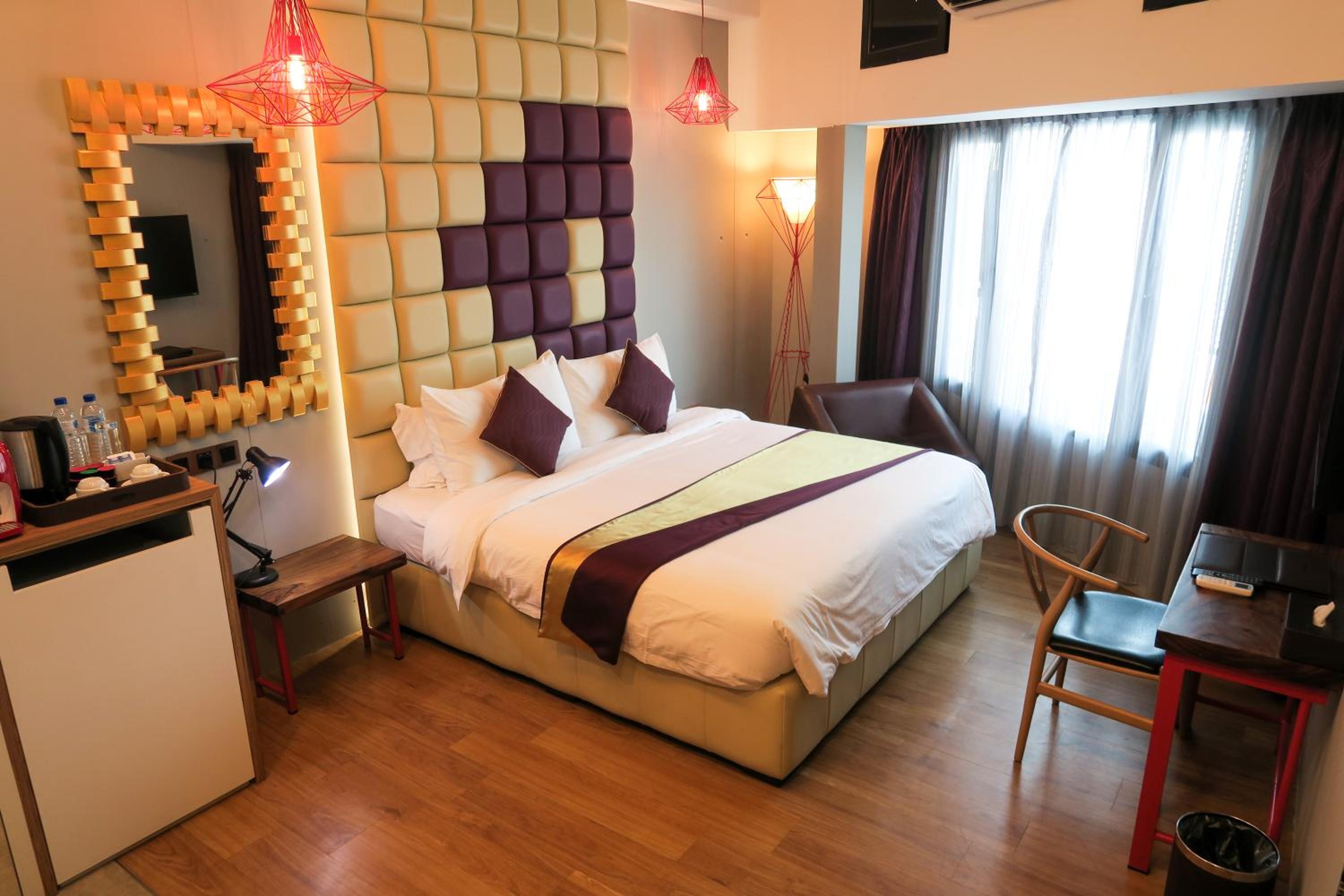 Deluxe King Room