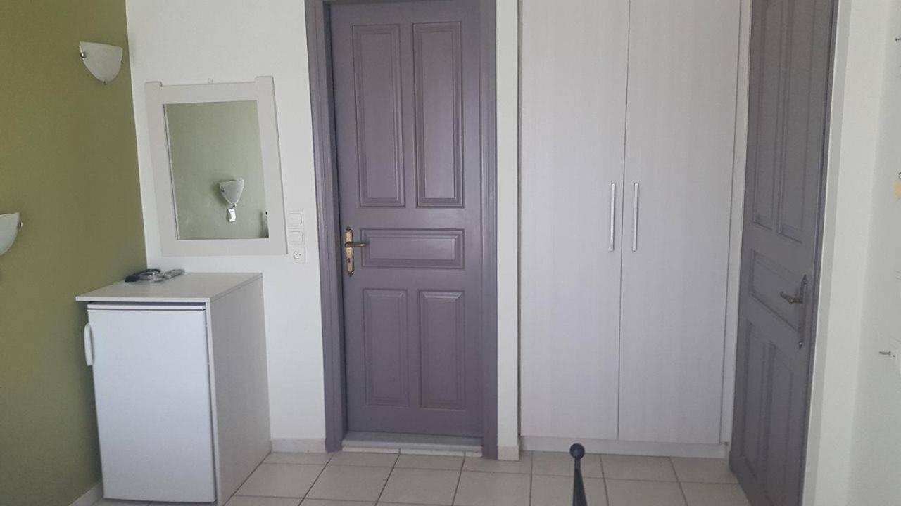 Standard Double or Twin Room - Photo 8