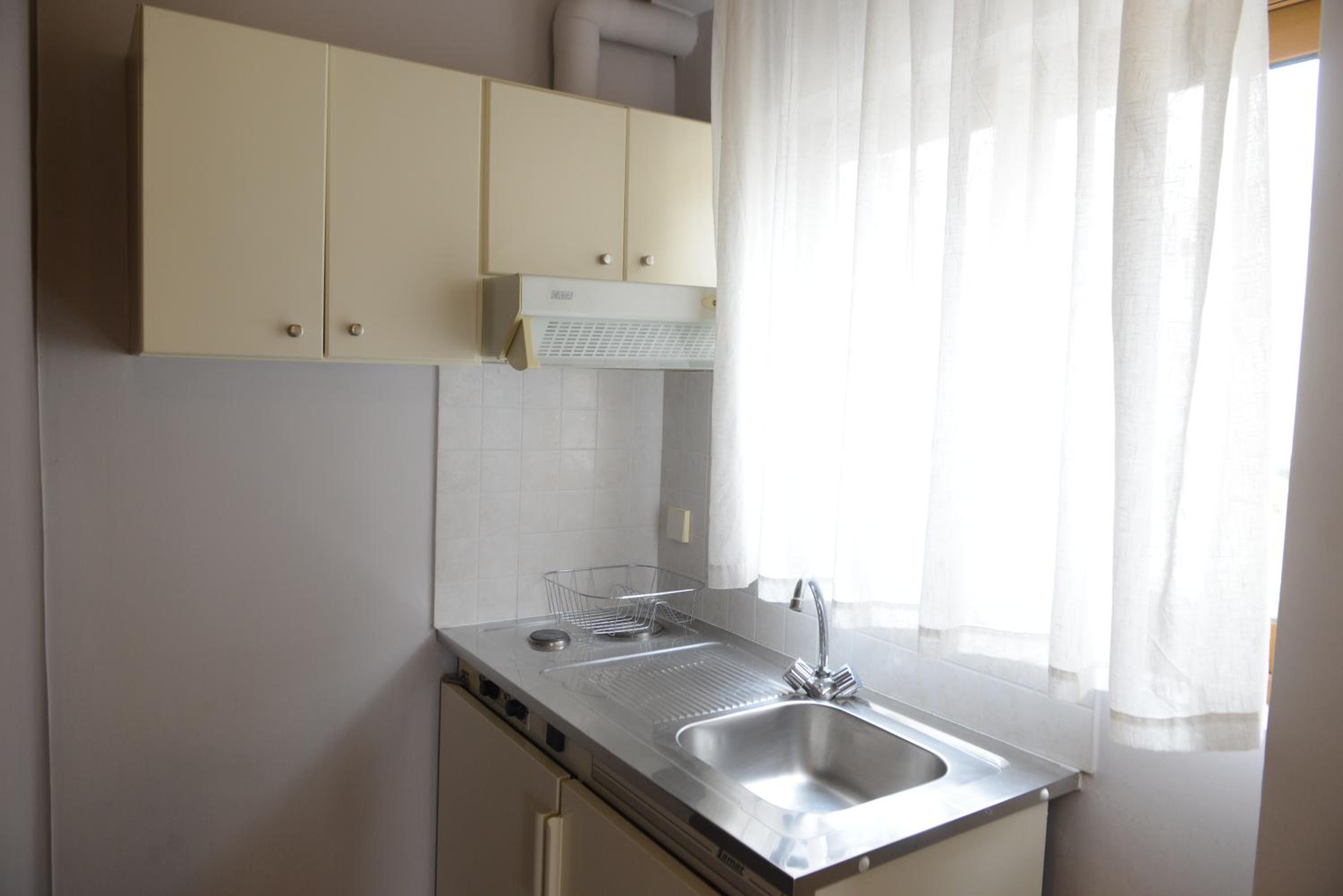 Studio (3 Adults) - Photo 5