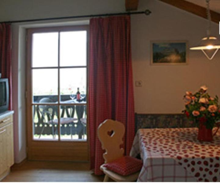 Apartment with Mountain View photo 3