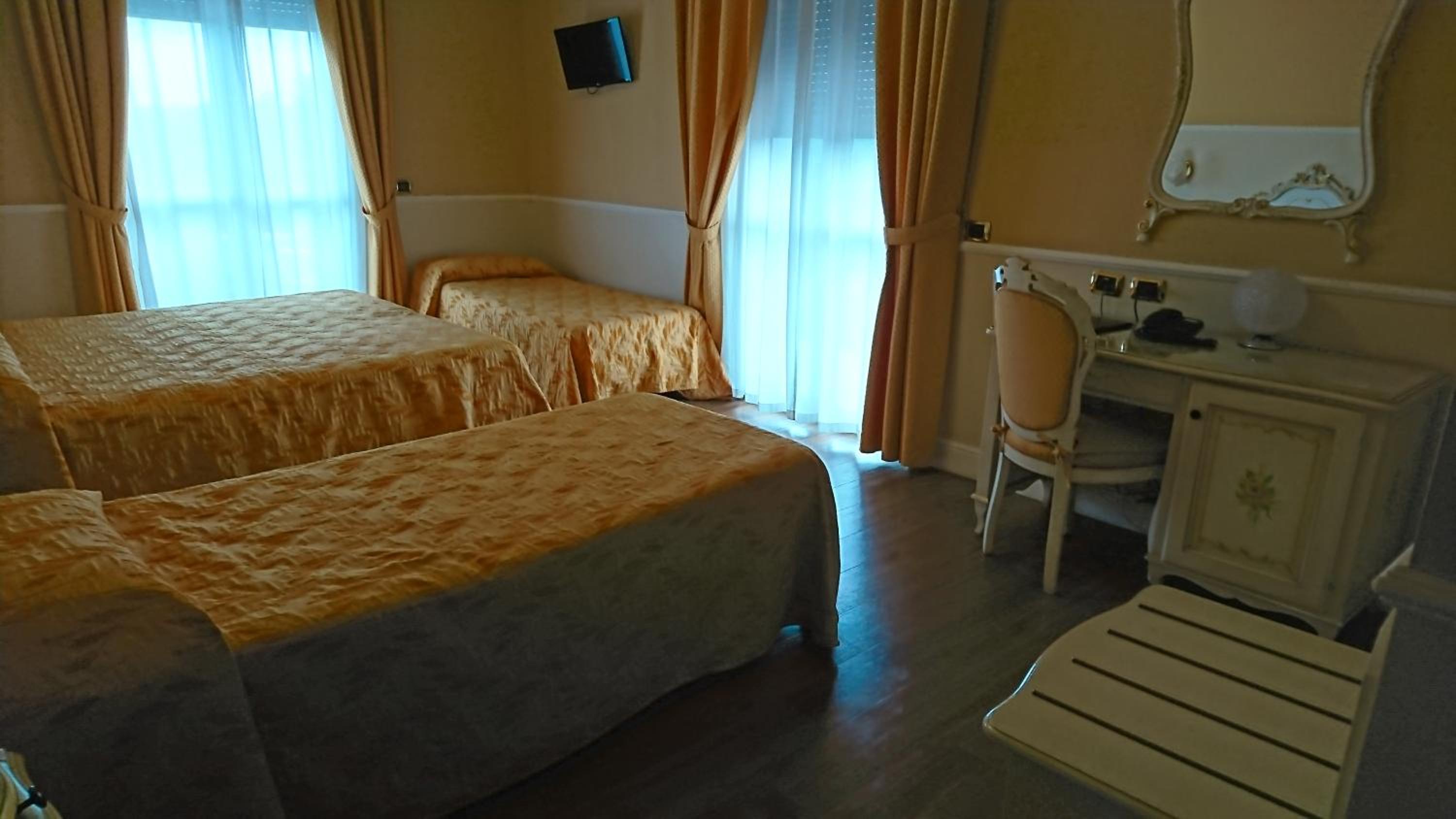 Standard Quadruple Room photo 3