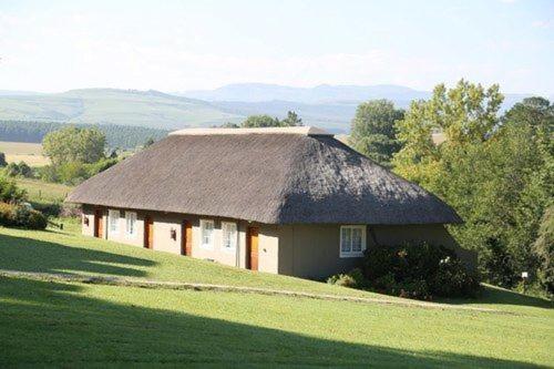 Double or Twin Room with Mountain View - Photo 2