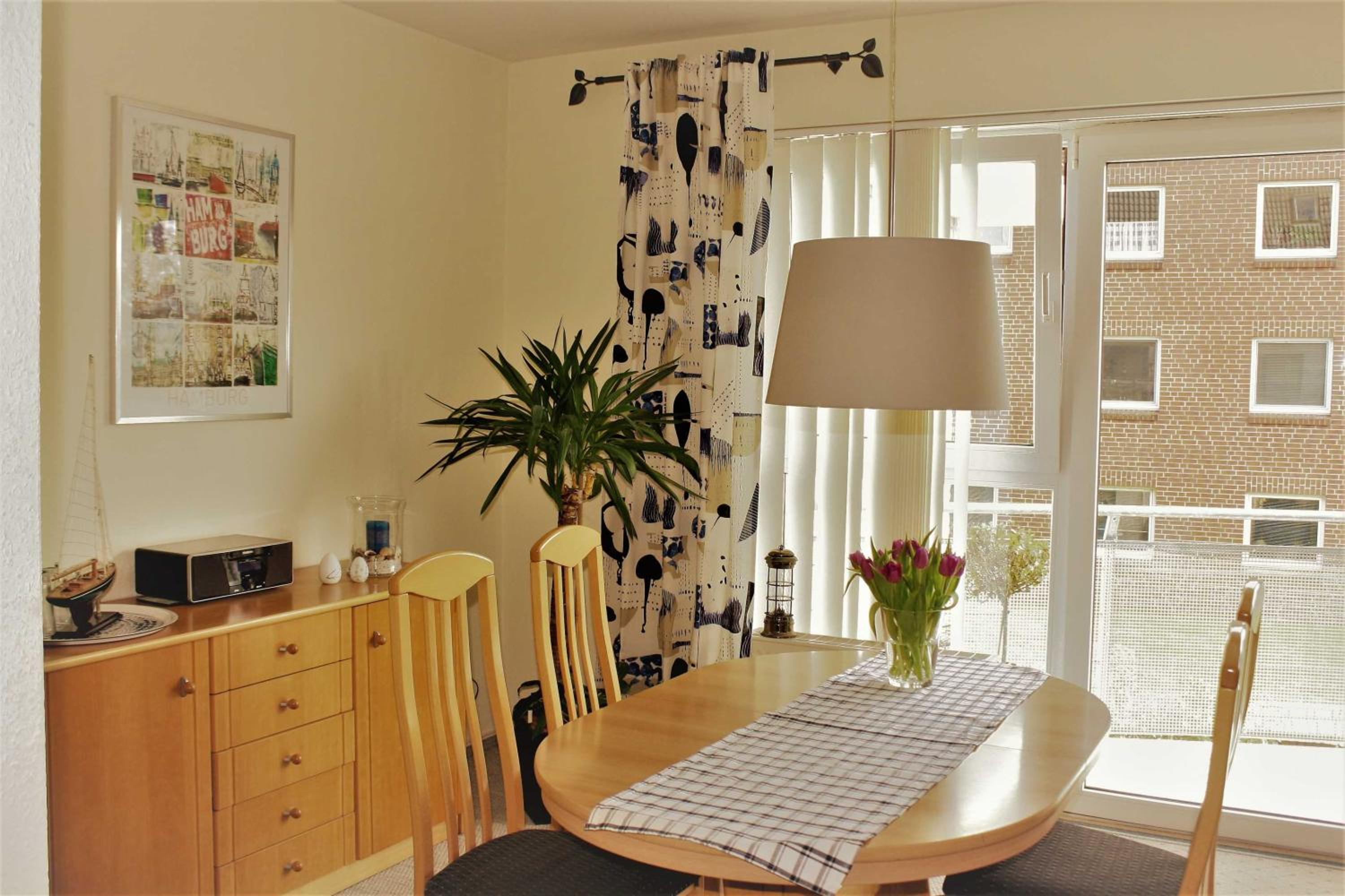 One-Bedroom Apartment with Balcony and Terrace photo 2