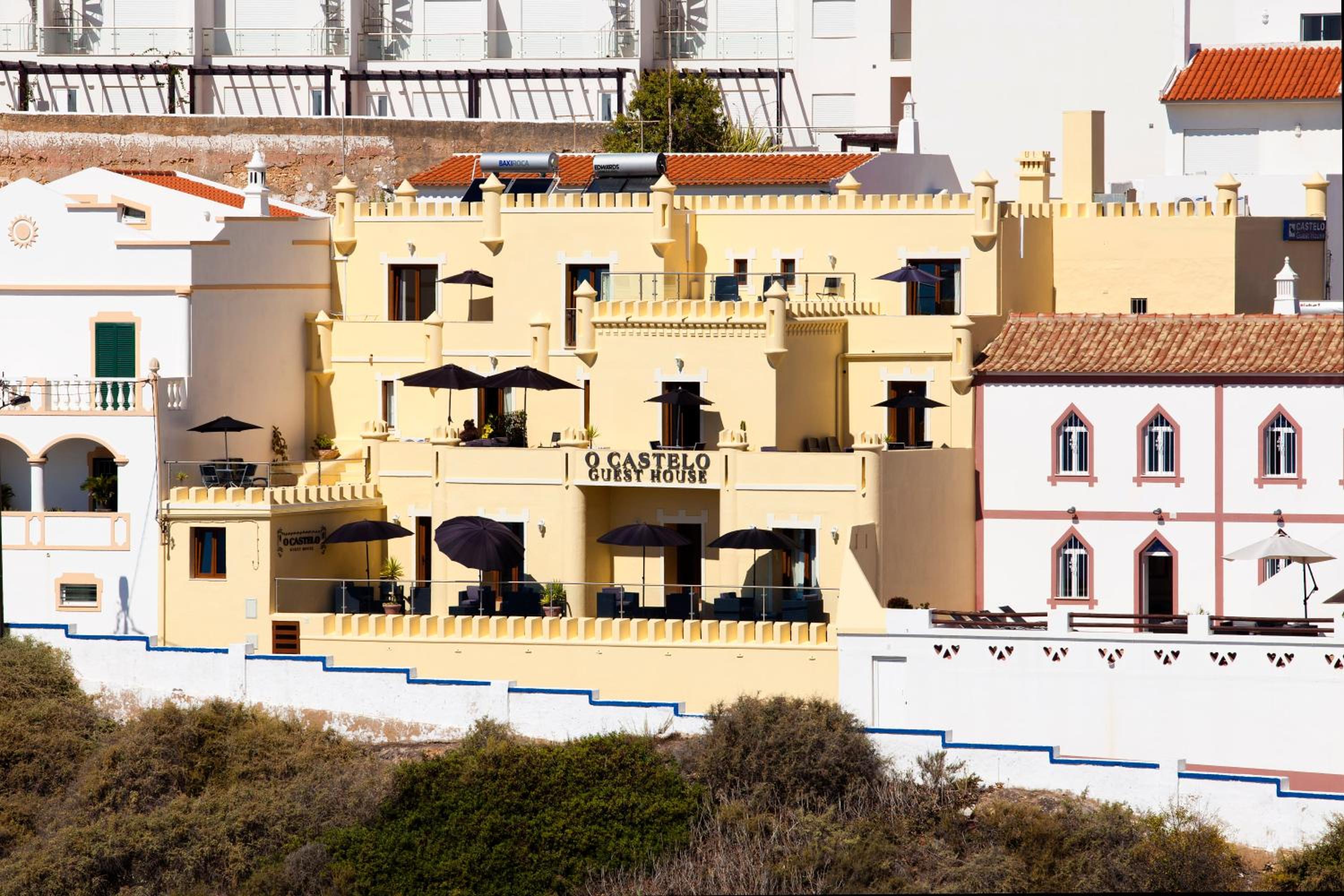 Deluxe Suite with Terrace and Sea View photo 2
