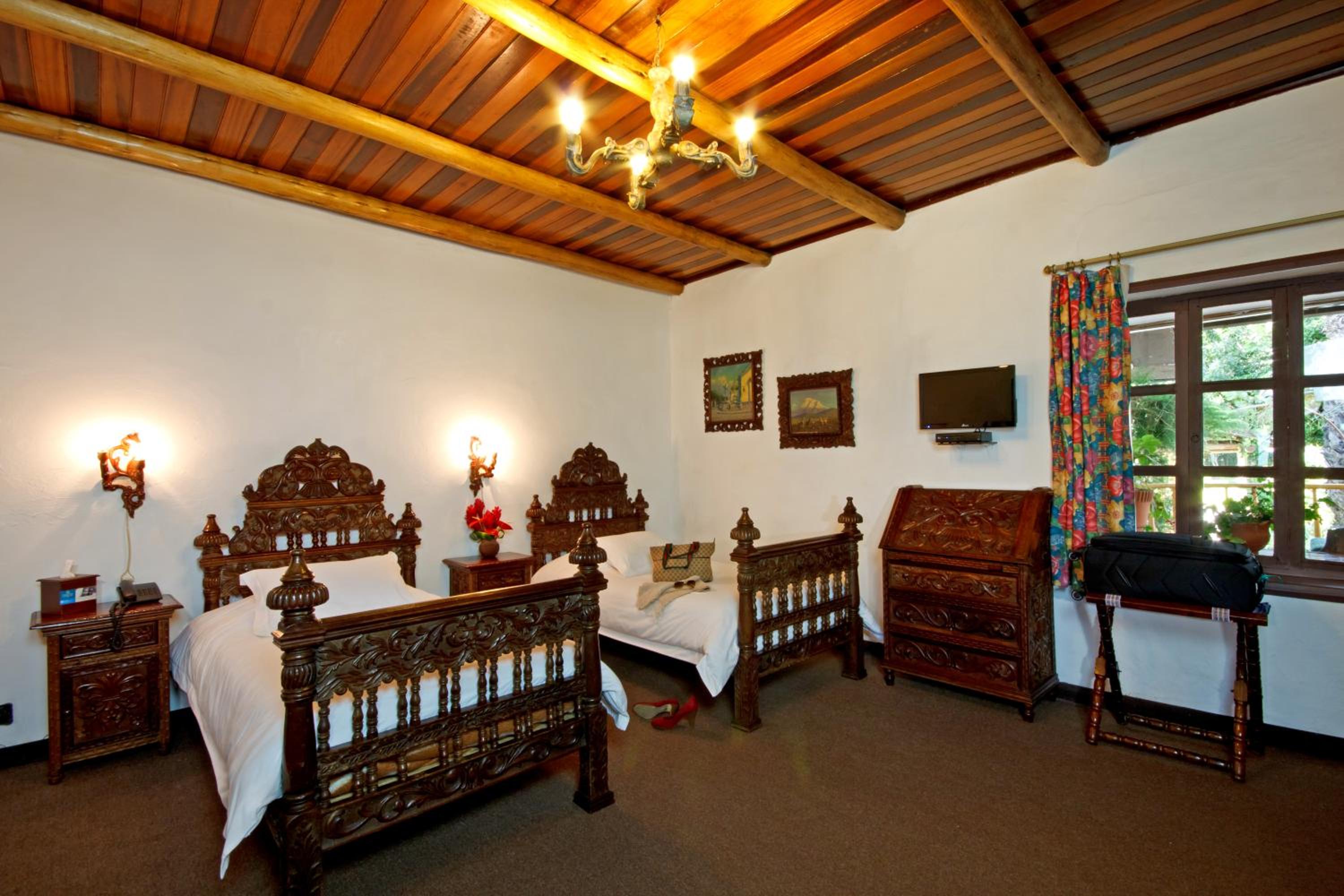 Double Room - Photo 2