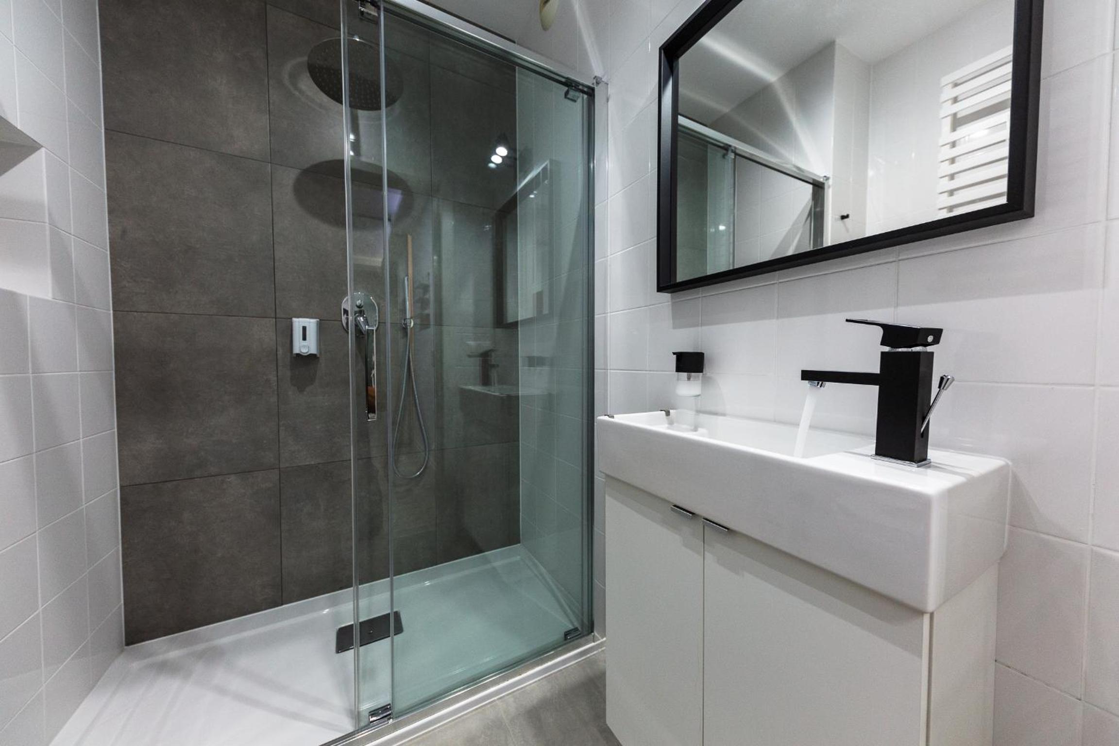 Apartment - Photo 11