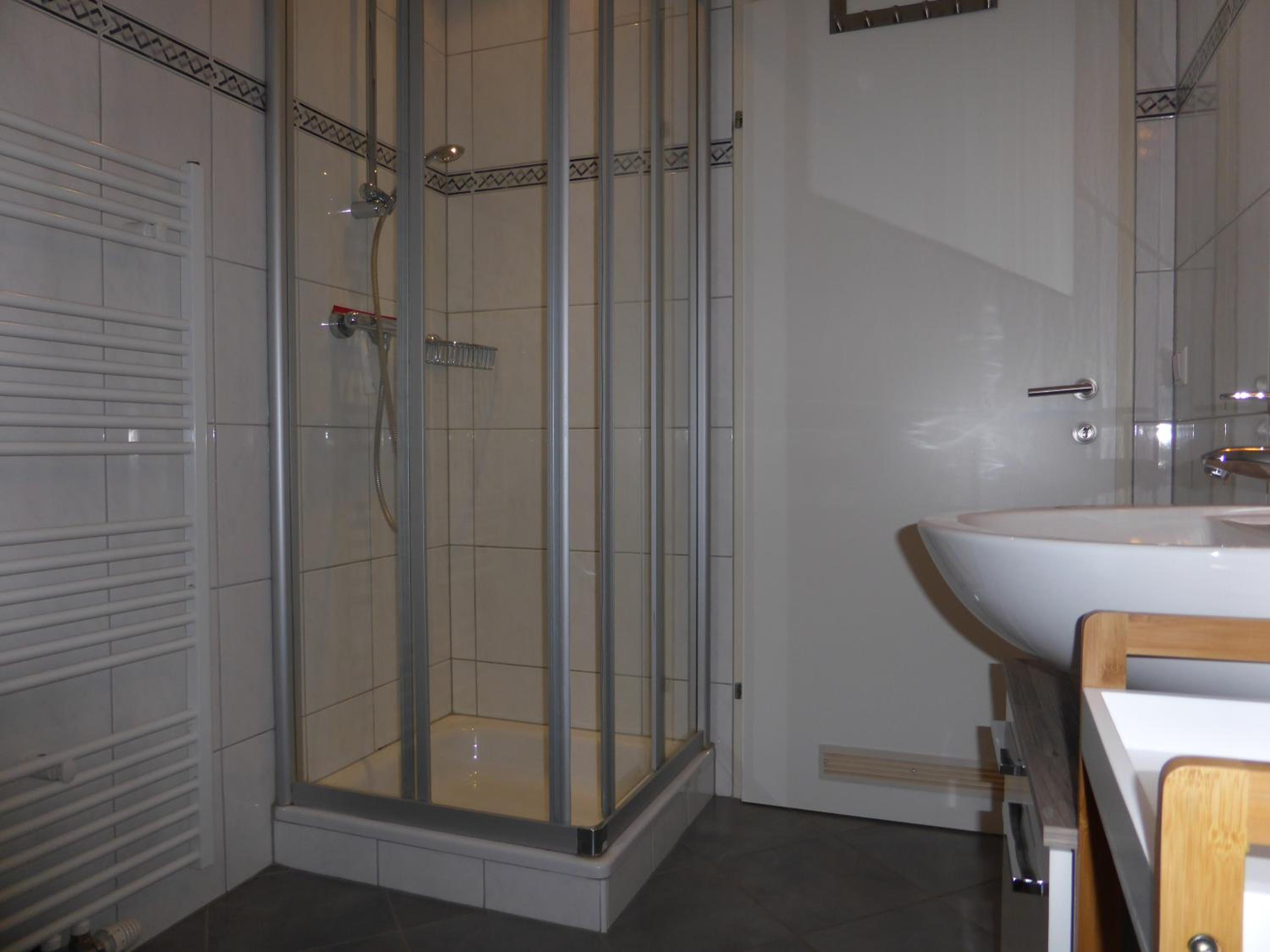 Apartment photo 2