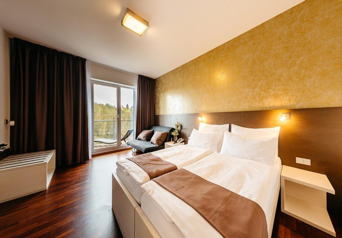 One-Bedroom Suite photo 1