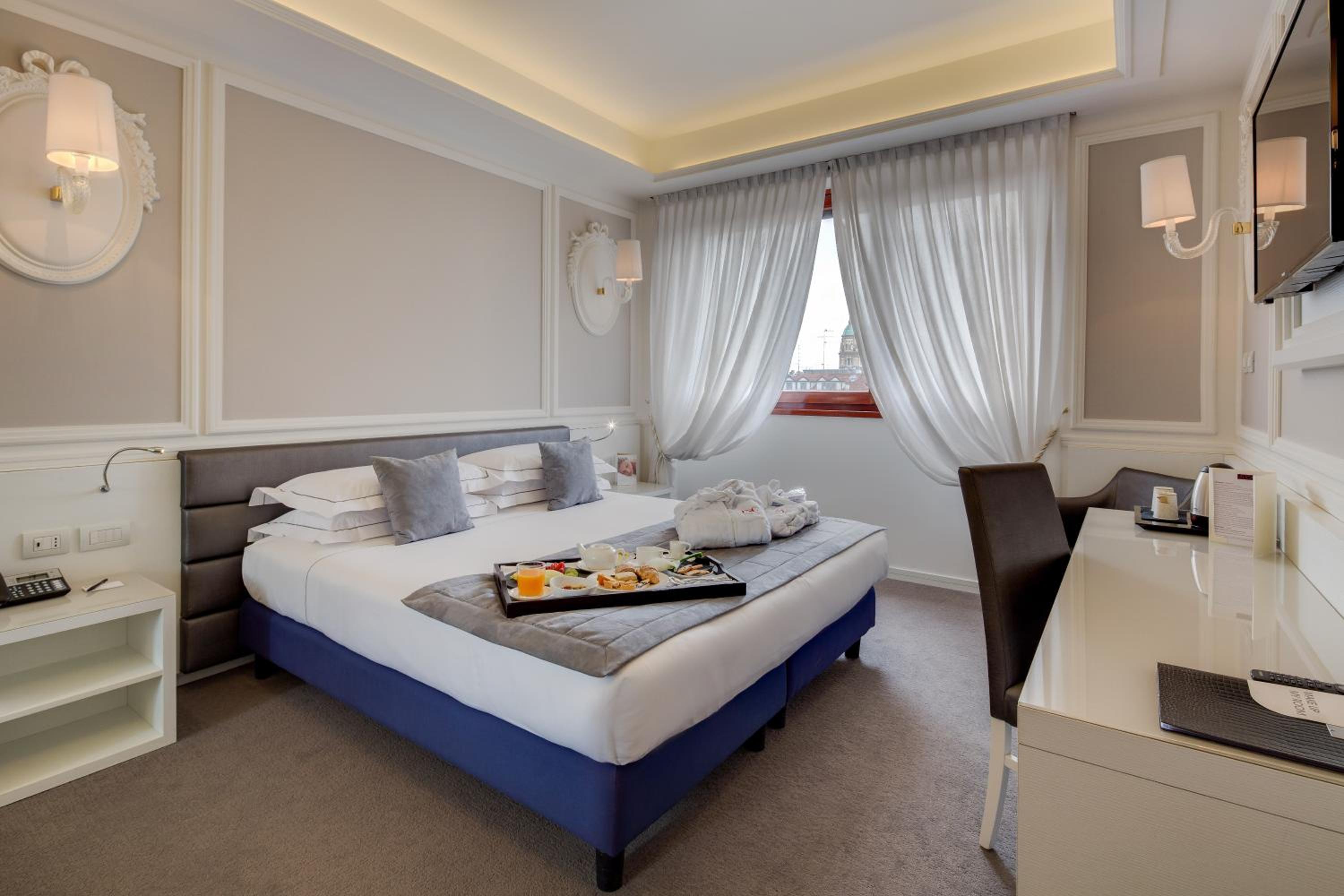 Classic Double Room - Single Use - Photo 4