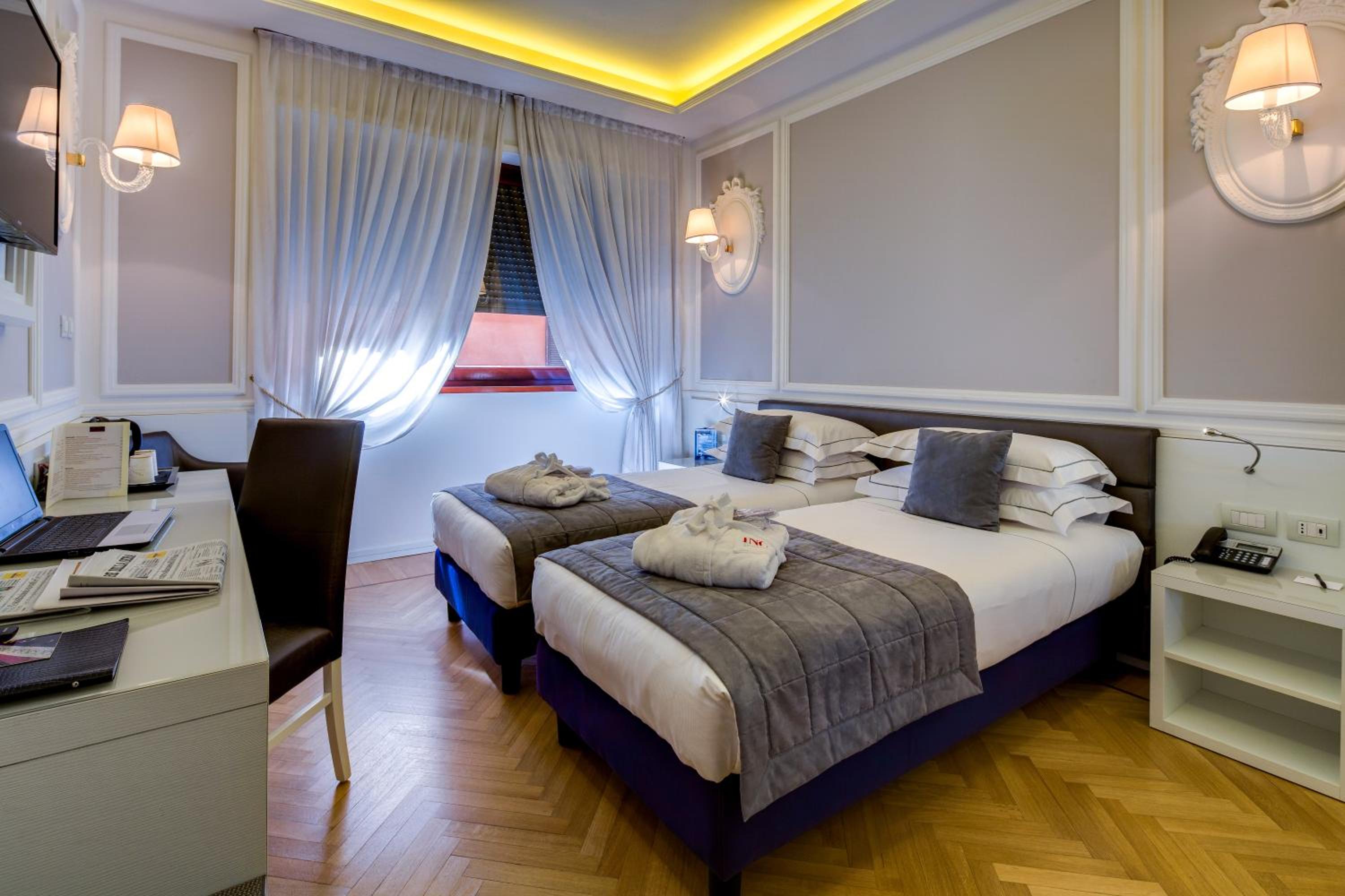 Classic Double or Twin Room - Photo 1