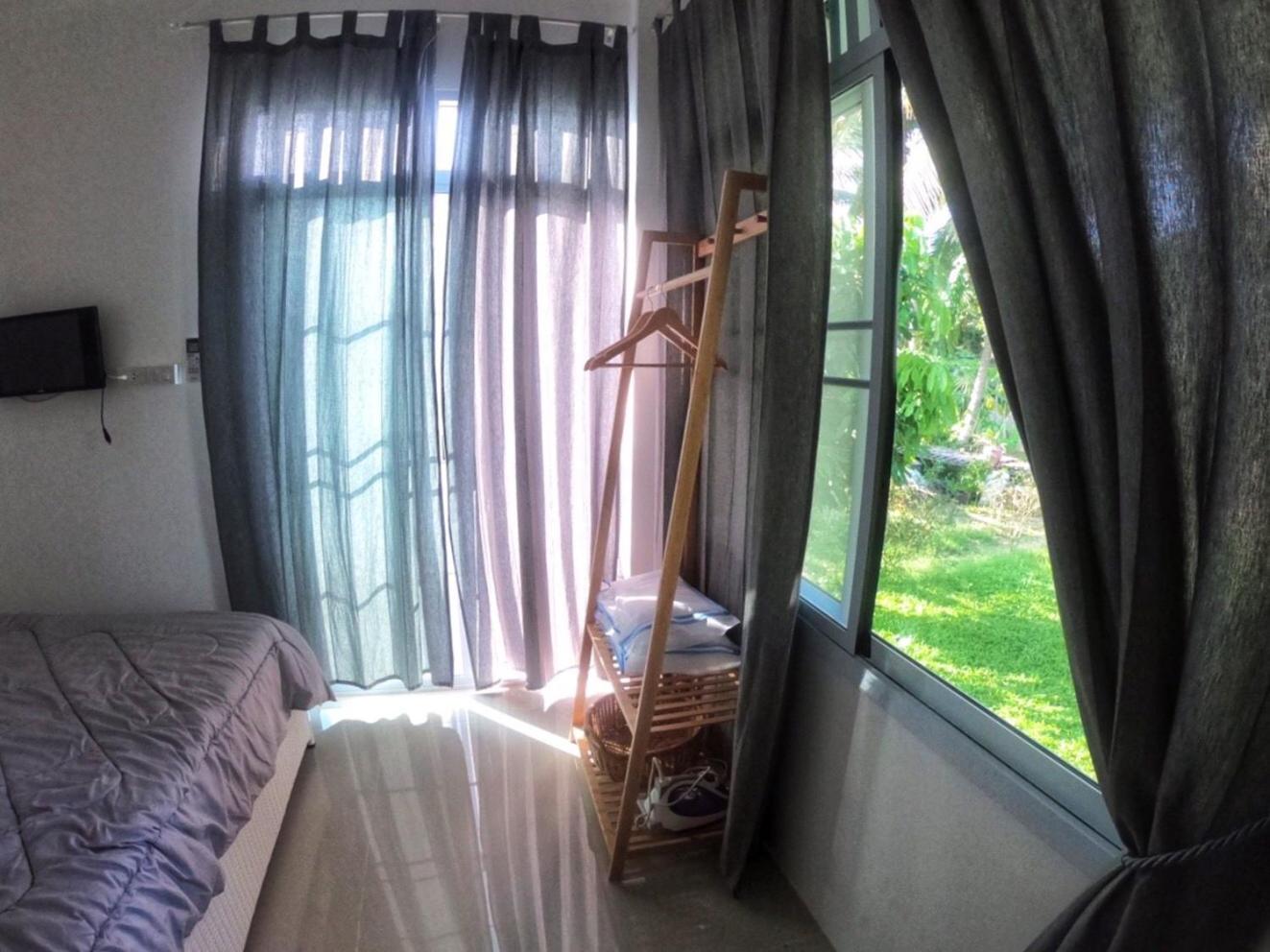 Two-Bedroom House - Photo 34