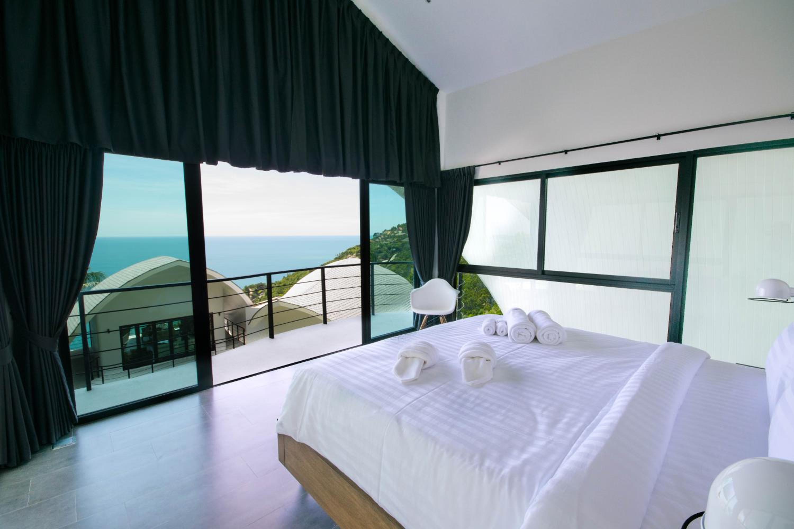 Deluxe Double Room with Balcony and Sea View - Photo 1