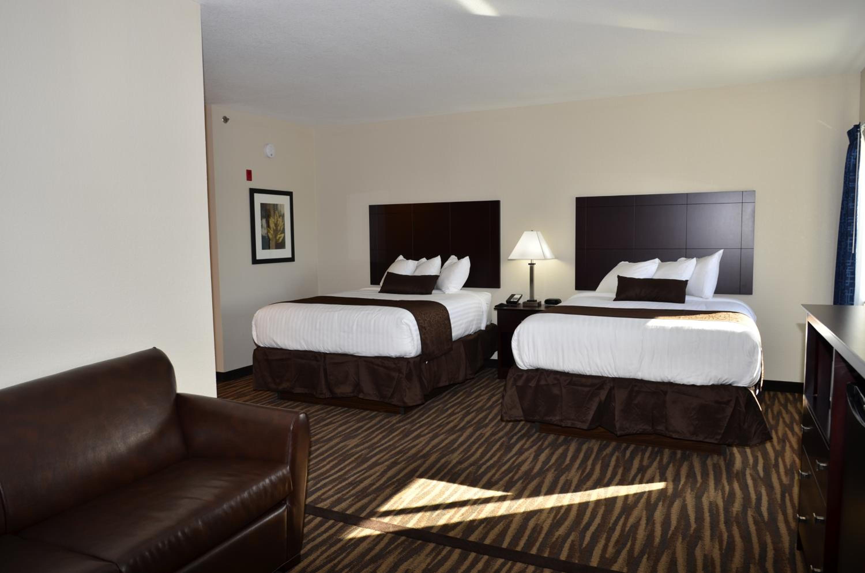 Queen Suite photo 2