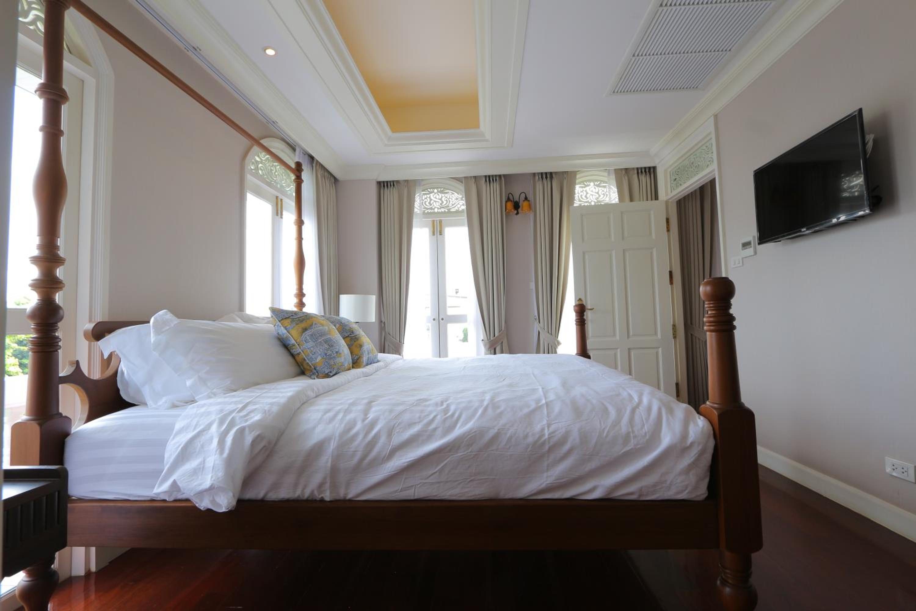 Superior Suite