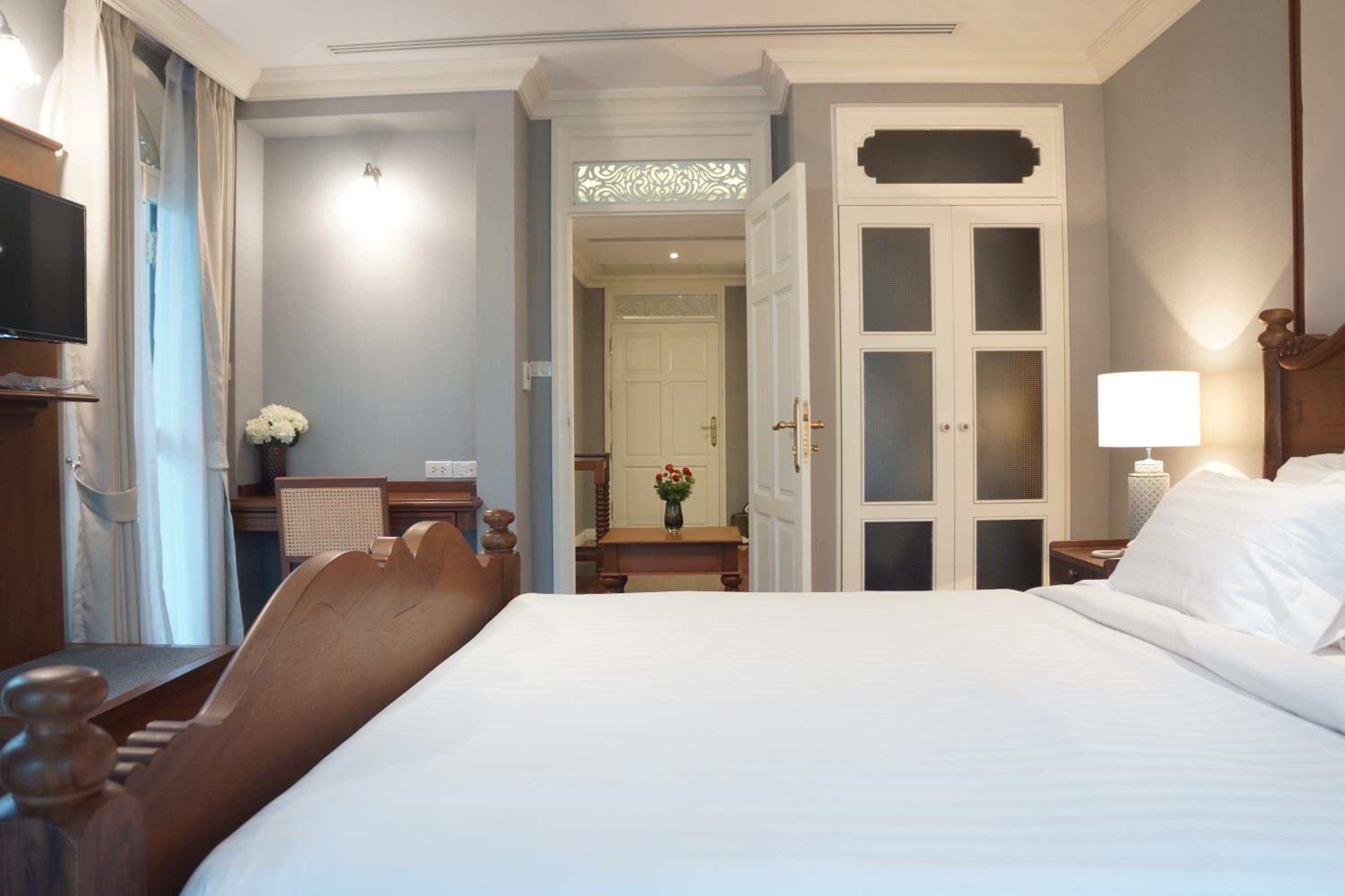 Suite with River View