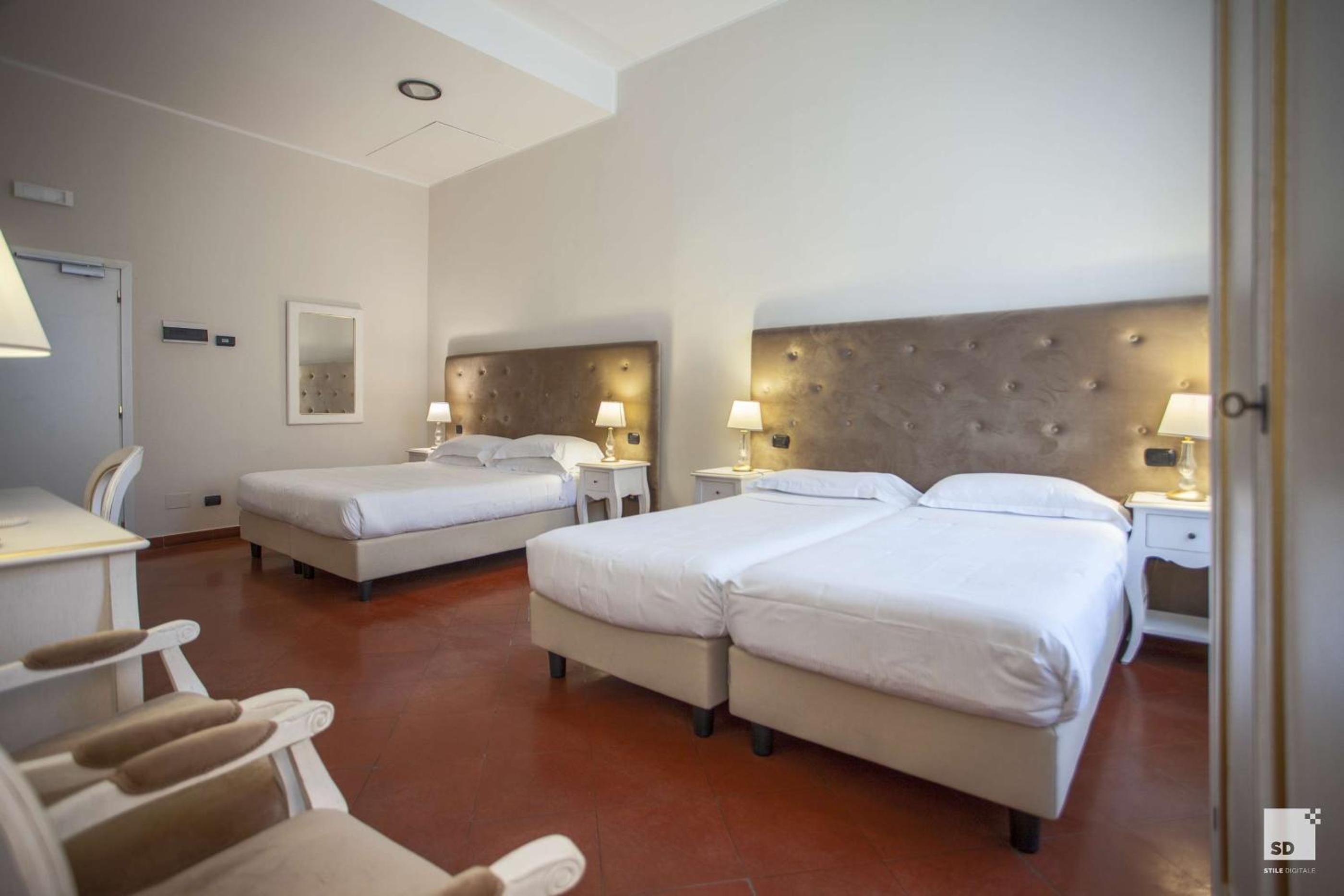 Quadruple Room - Photo 3