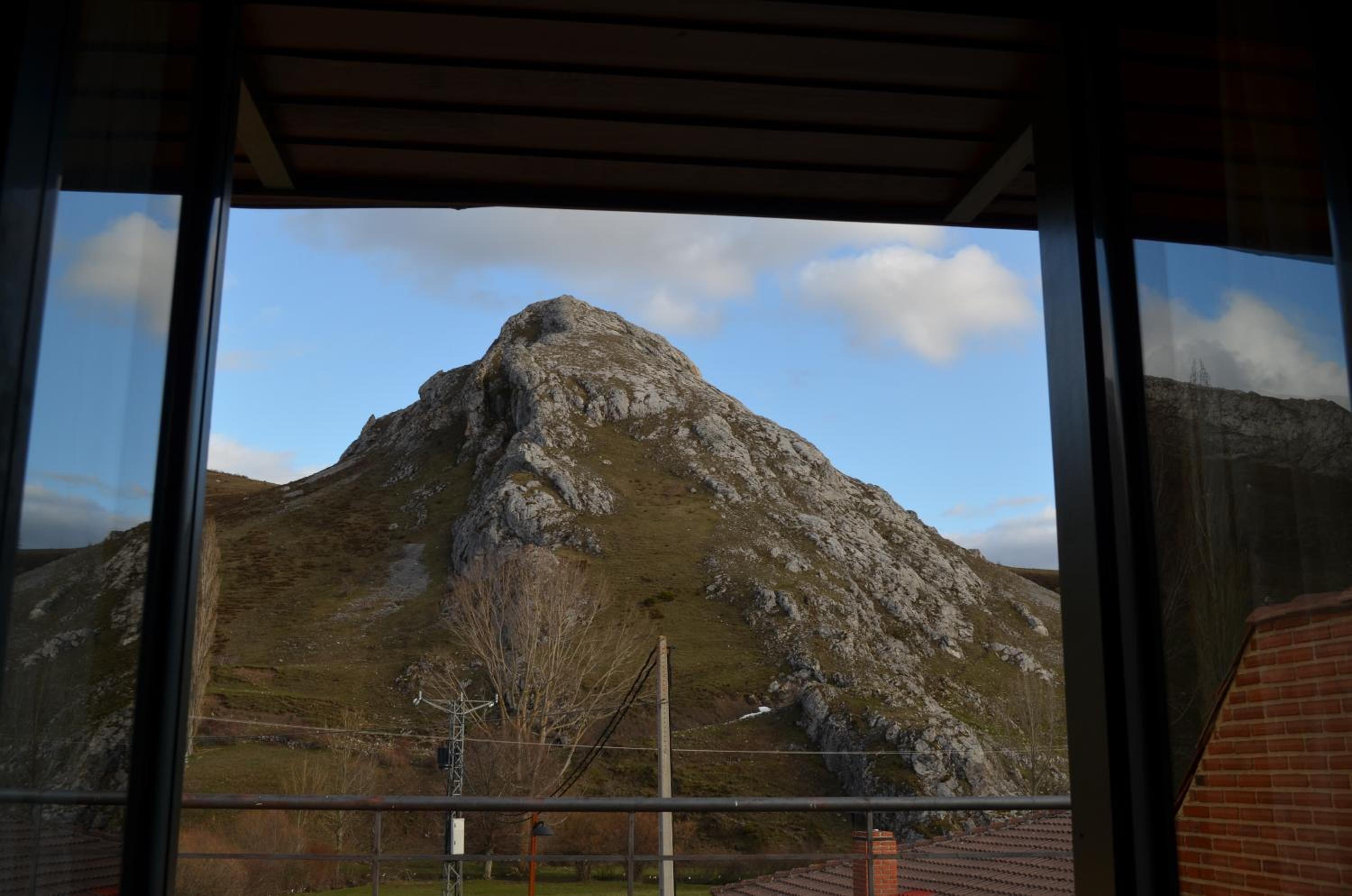 Standard Twin Room With Mountain View With Single Beds photo 2