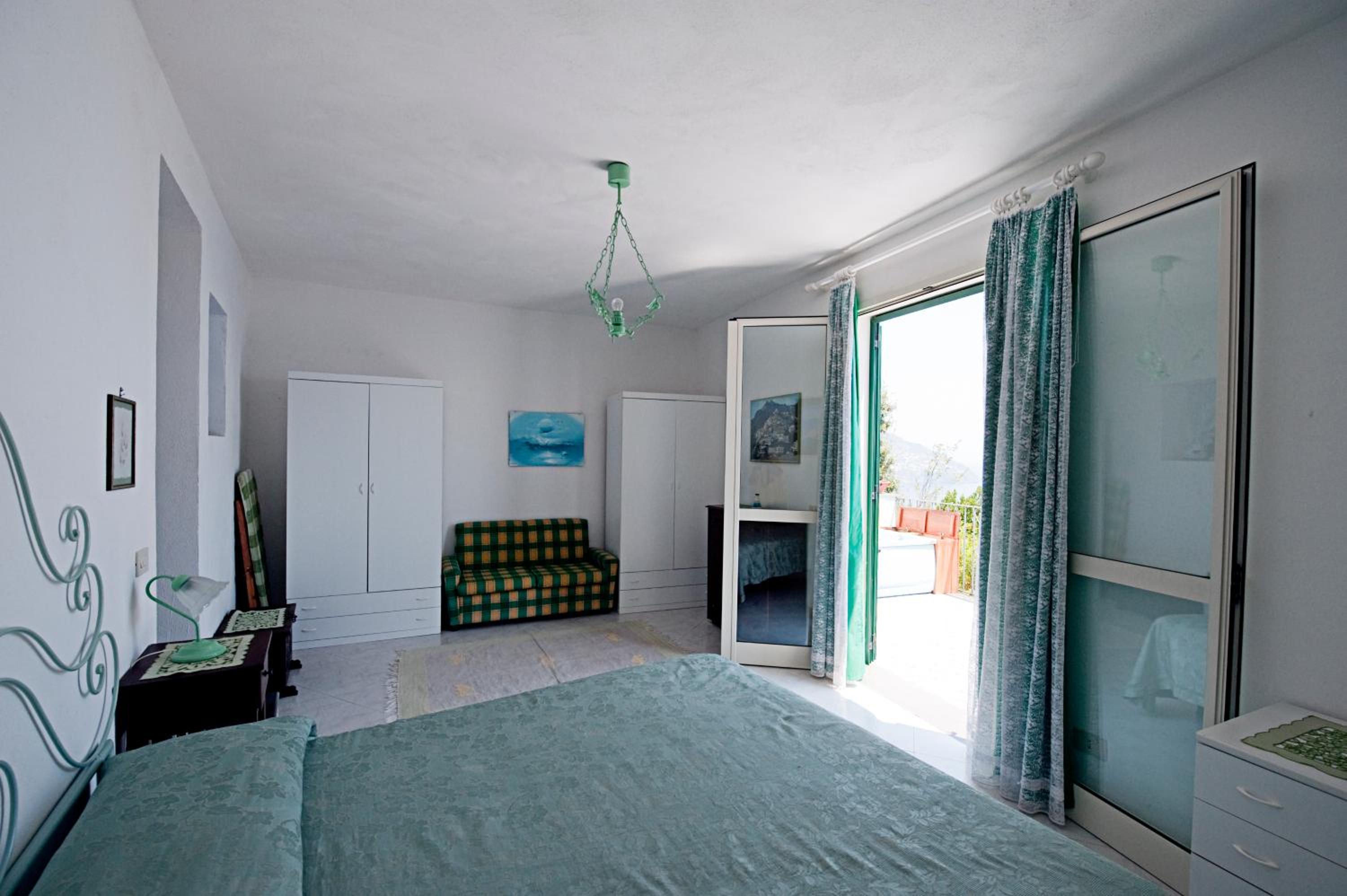 One-Bedroom Apartment with Terrace