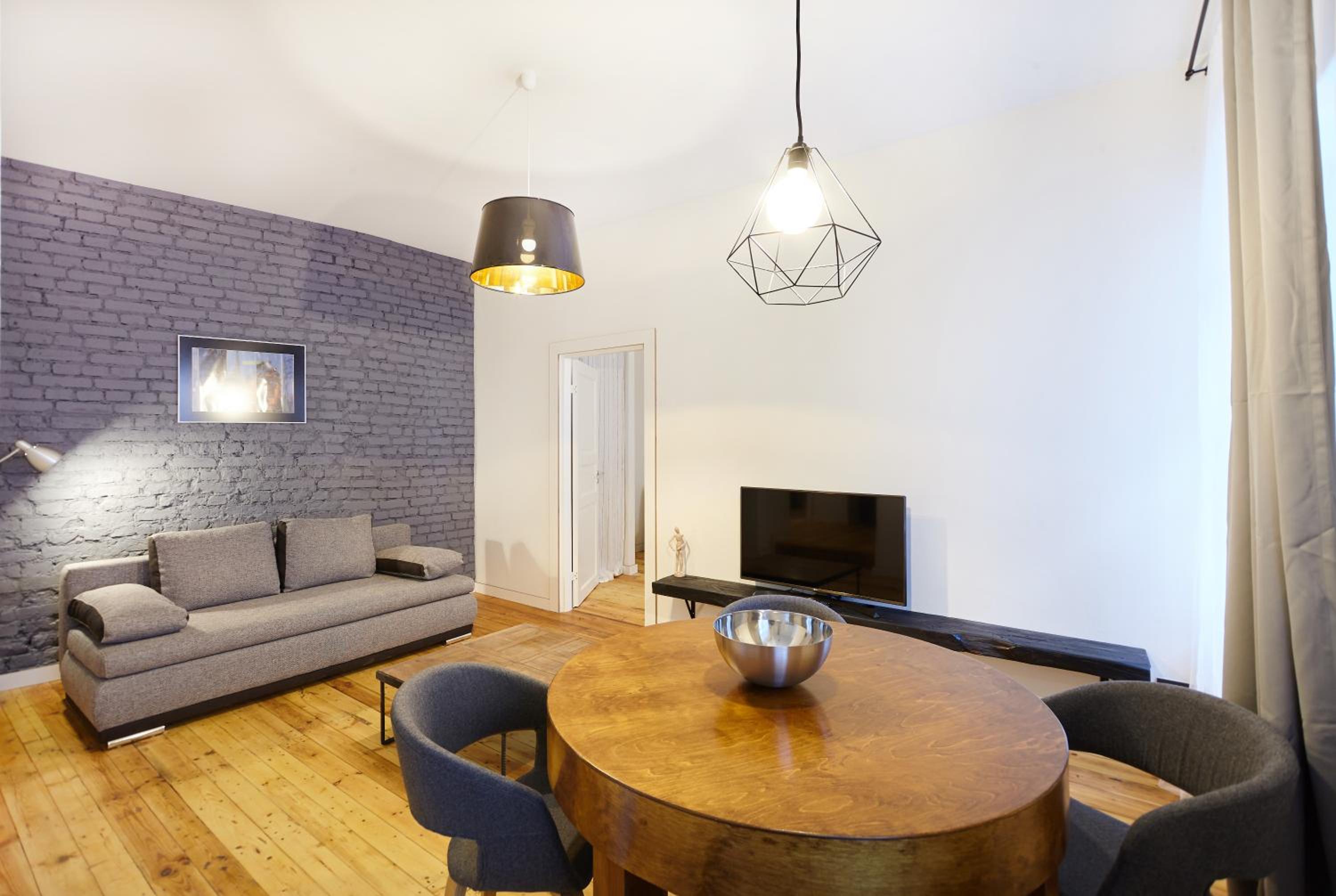 One-Bedroom Apartment - Photo 21