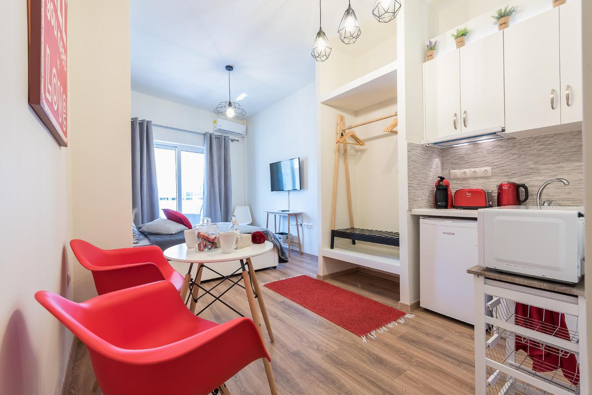 Apartment with Balcony photo 1