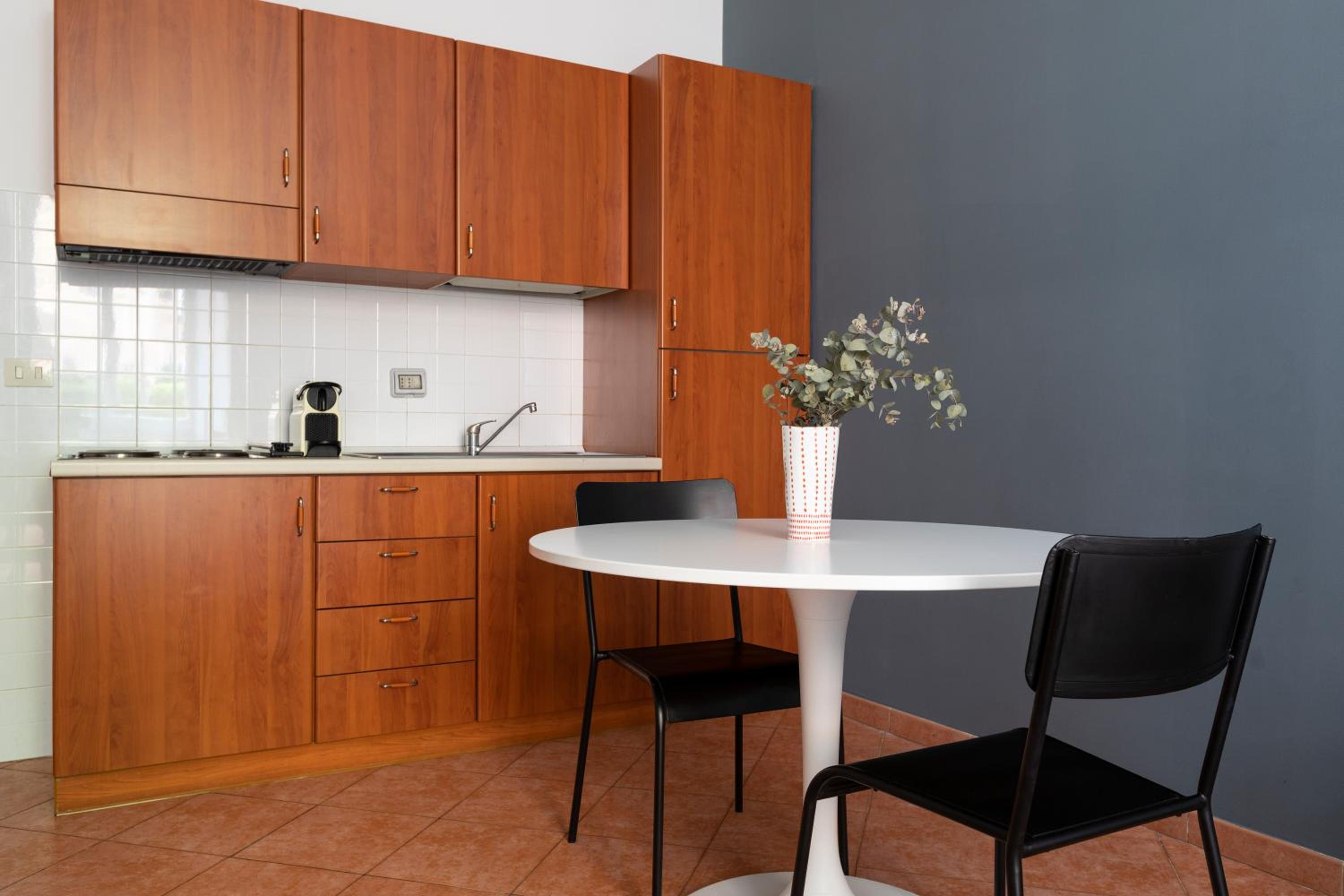 Studio Apartment photo 3