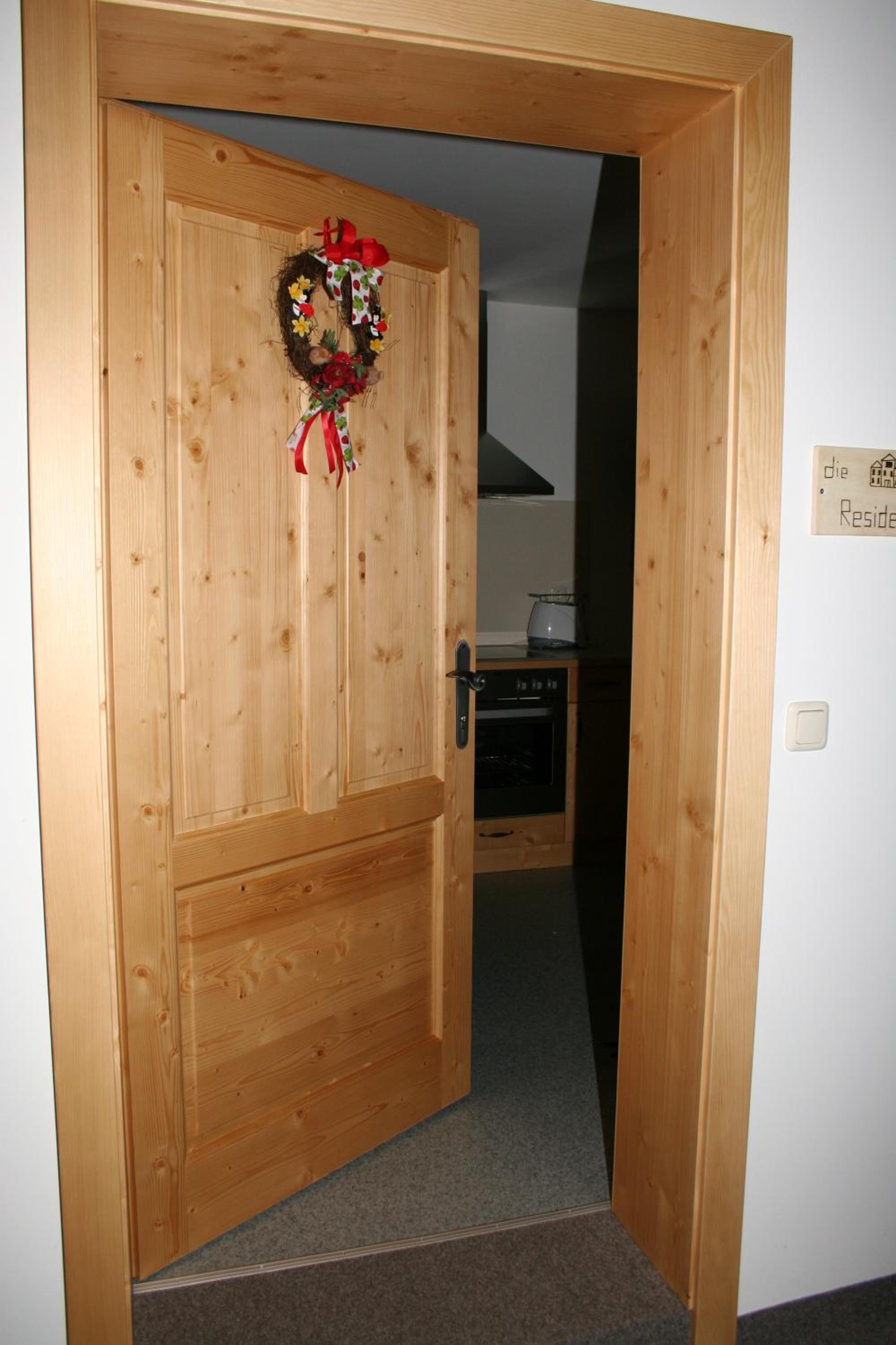 One-Bedroom Apartment photo 3