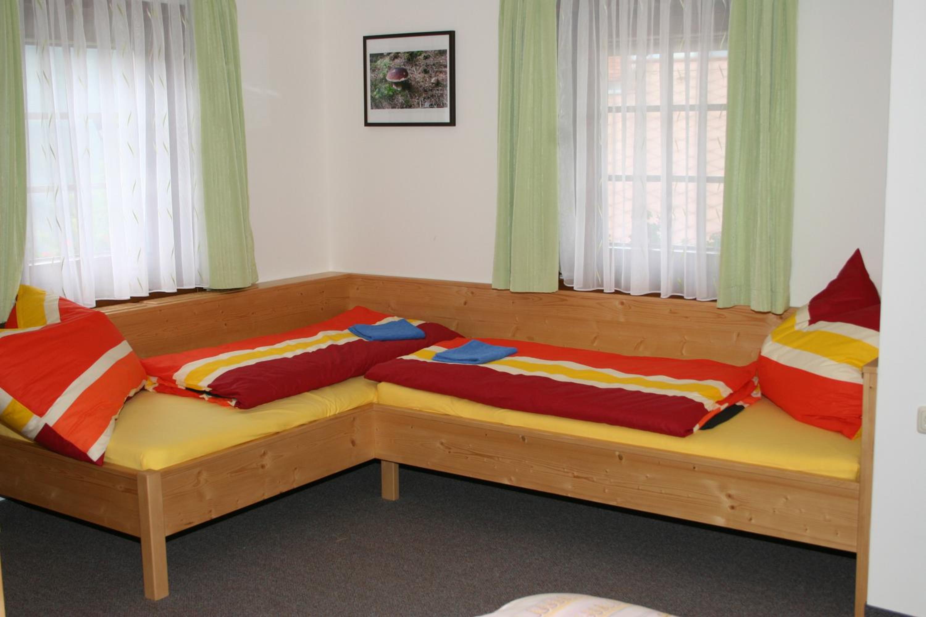 One-Bedroom Apartment photo 1