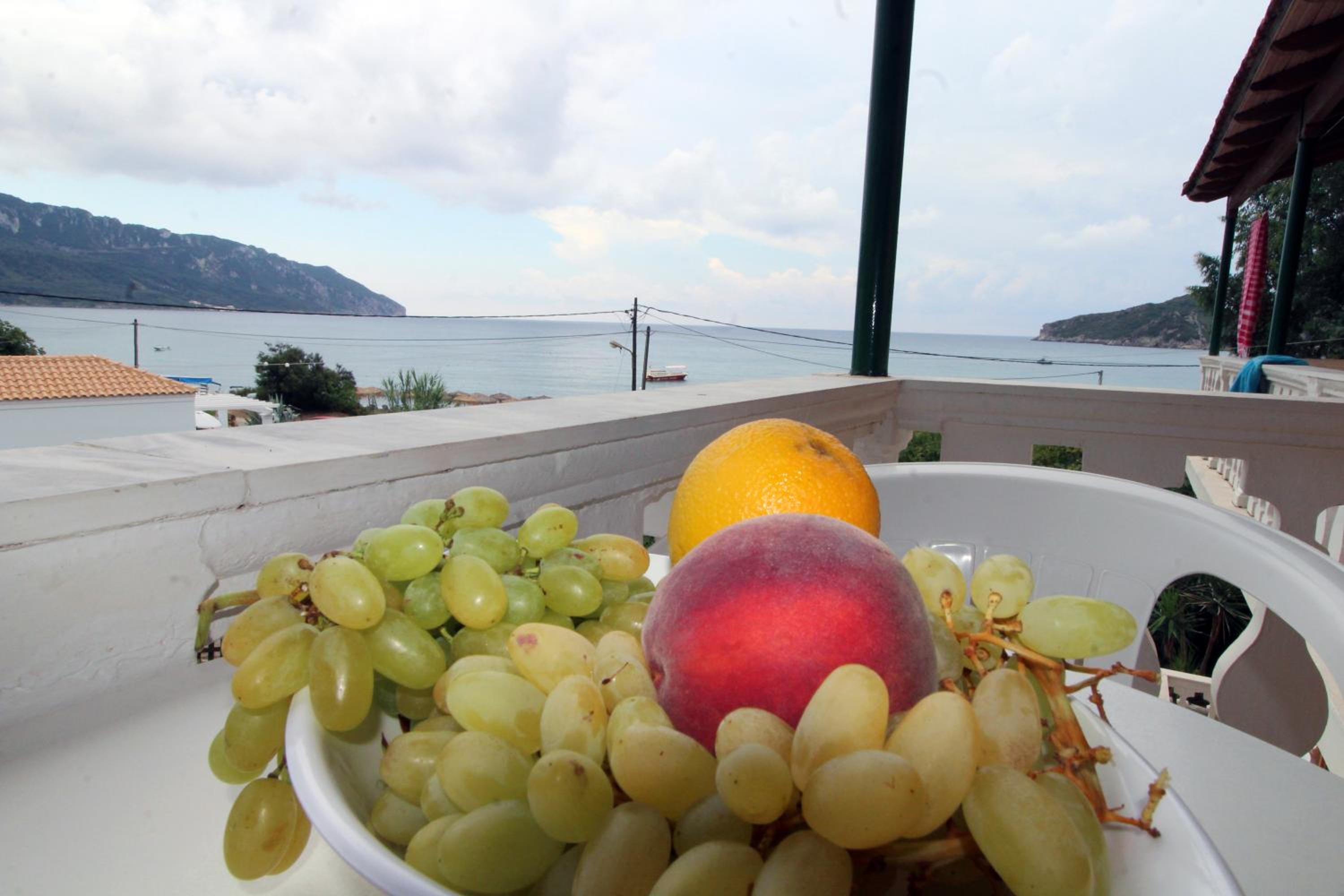 Apartment with Balcony photo 2
