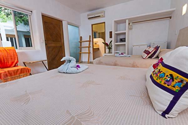 Budget Twin Room - Photo 2