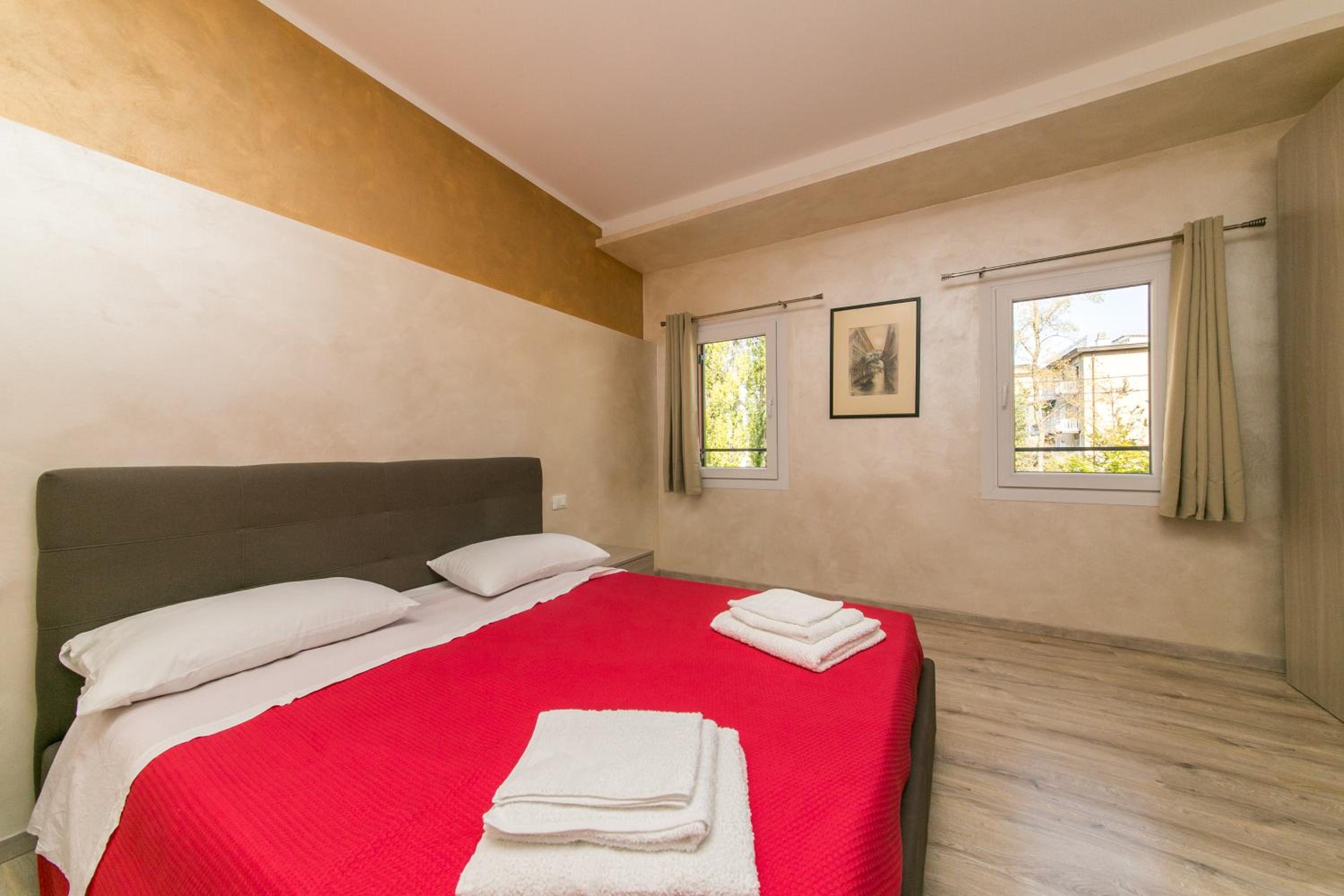 Deluxe Room - Photo 3