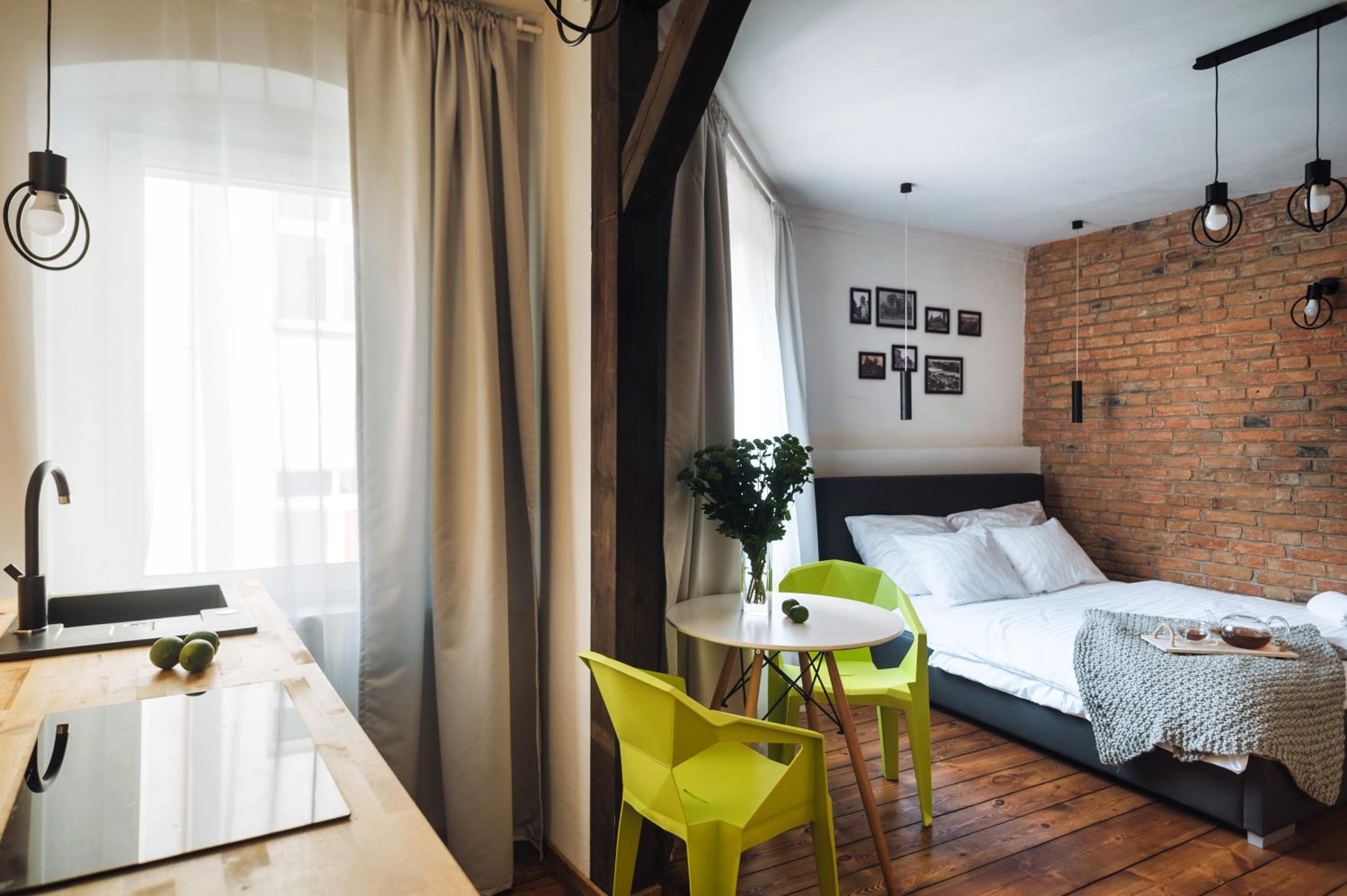 Studio Apartment (2nd floor) - Photo 2