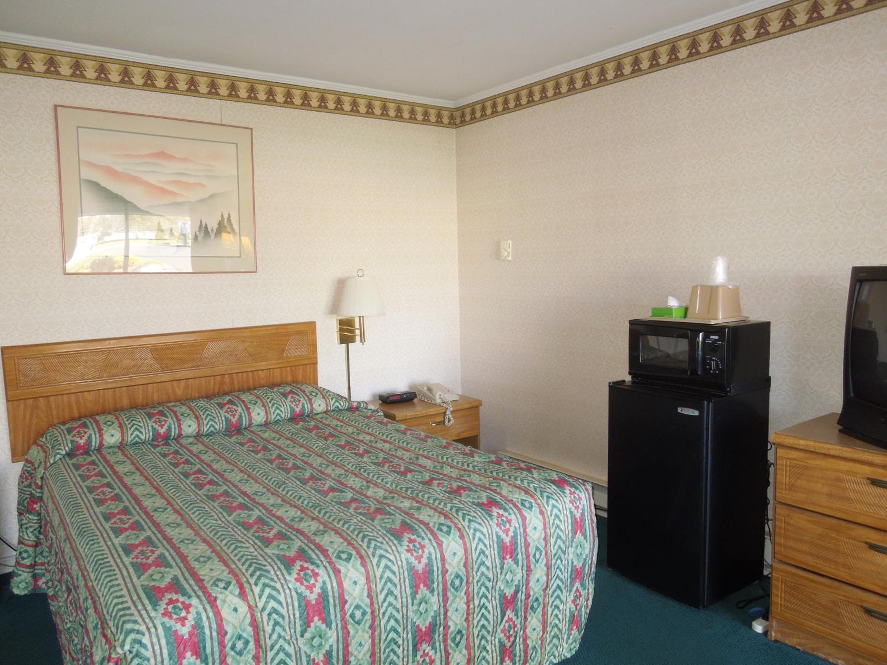 Standard Queen Room - Non Smoking