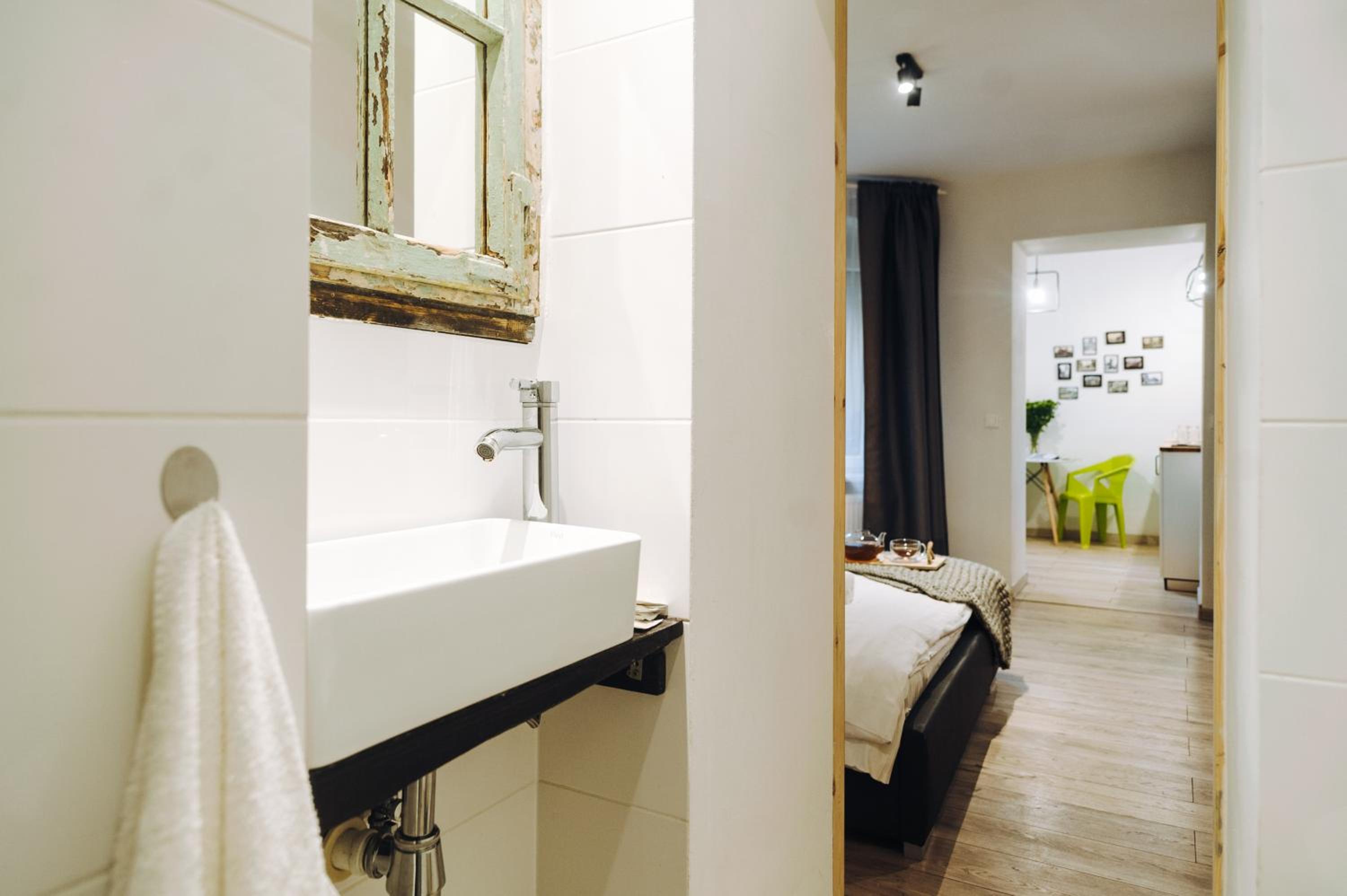 Studio Apartment (Ground Floor) - Photo 4
