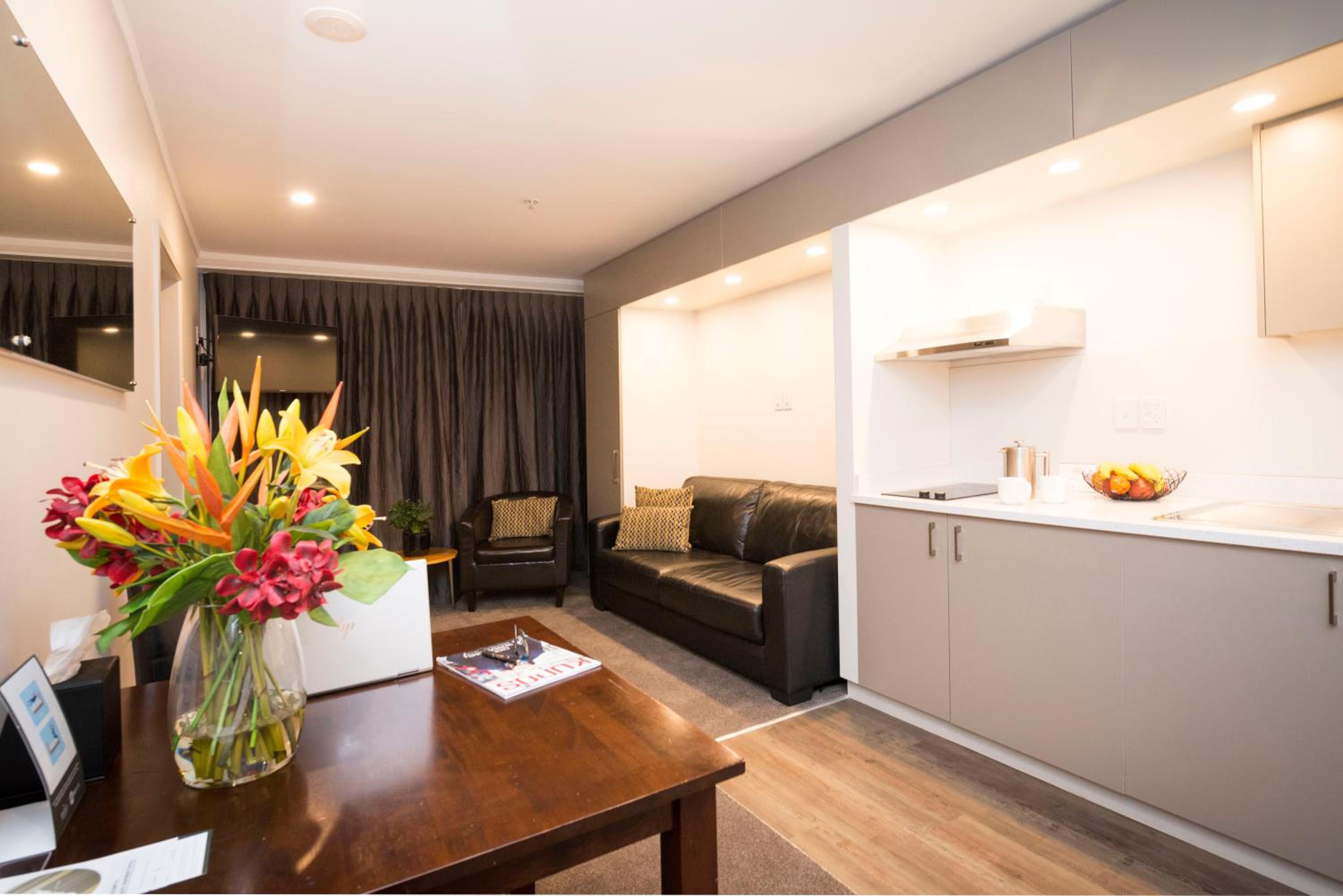 One-Bedroom Apartment - Photo 1