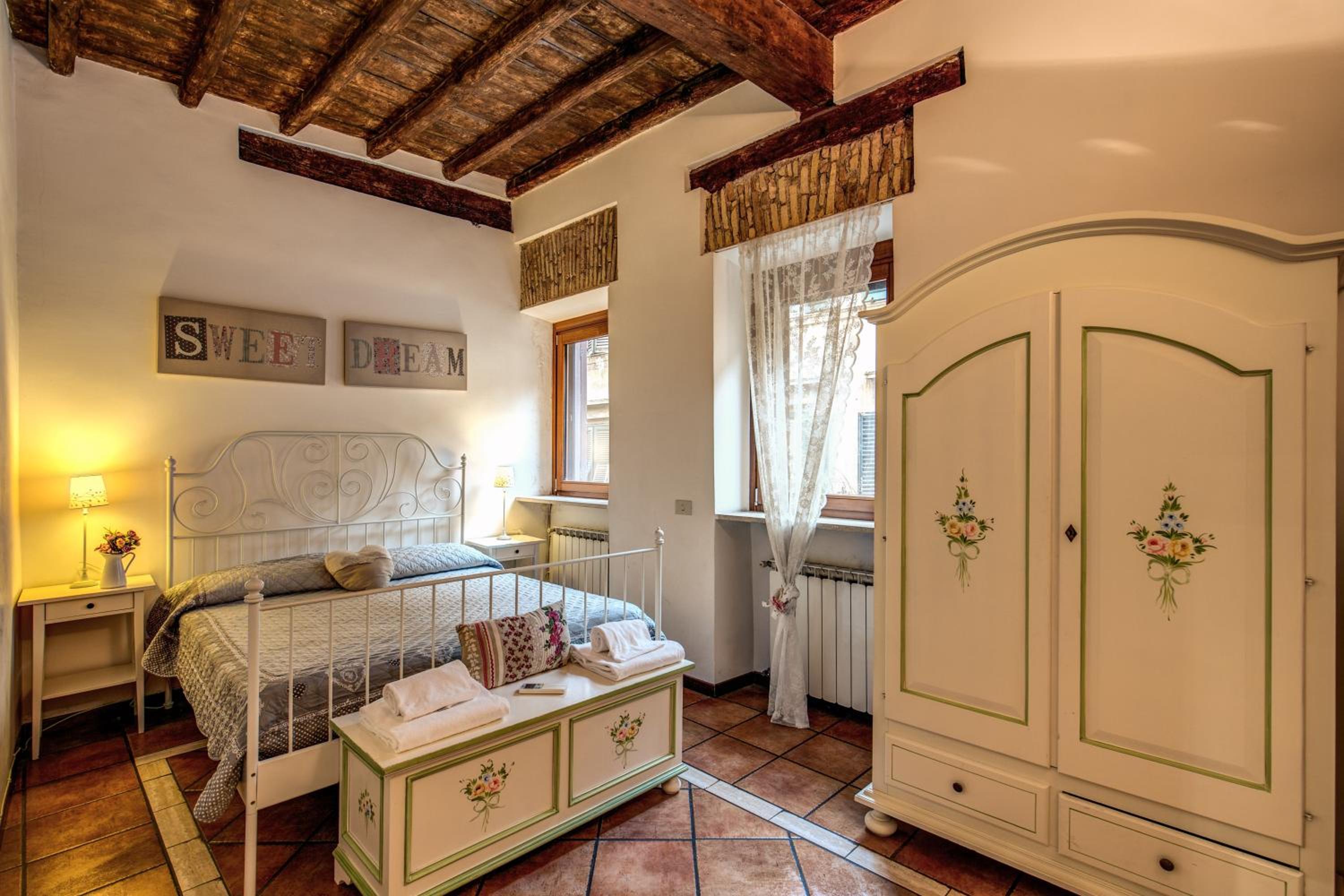 Two-Bedroom Apartment with Balcony (5 Adults) - 5, Via Del Moro