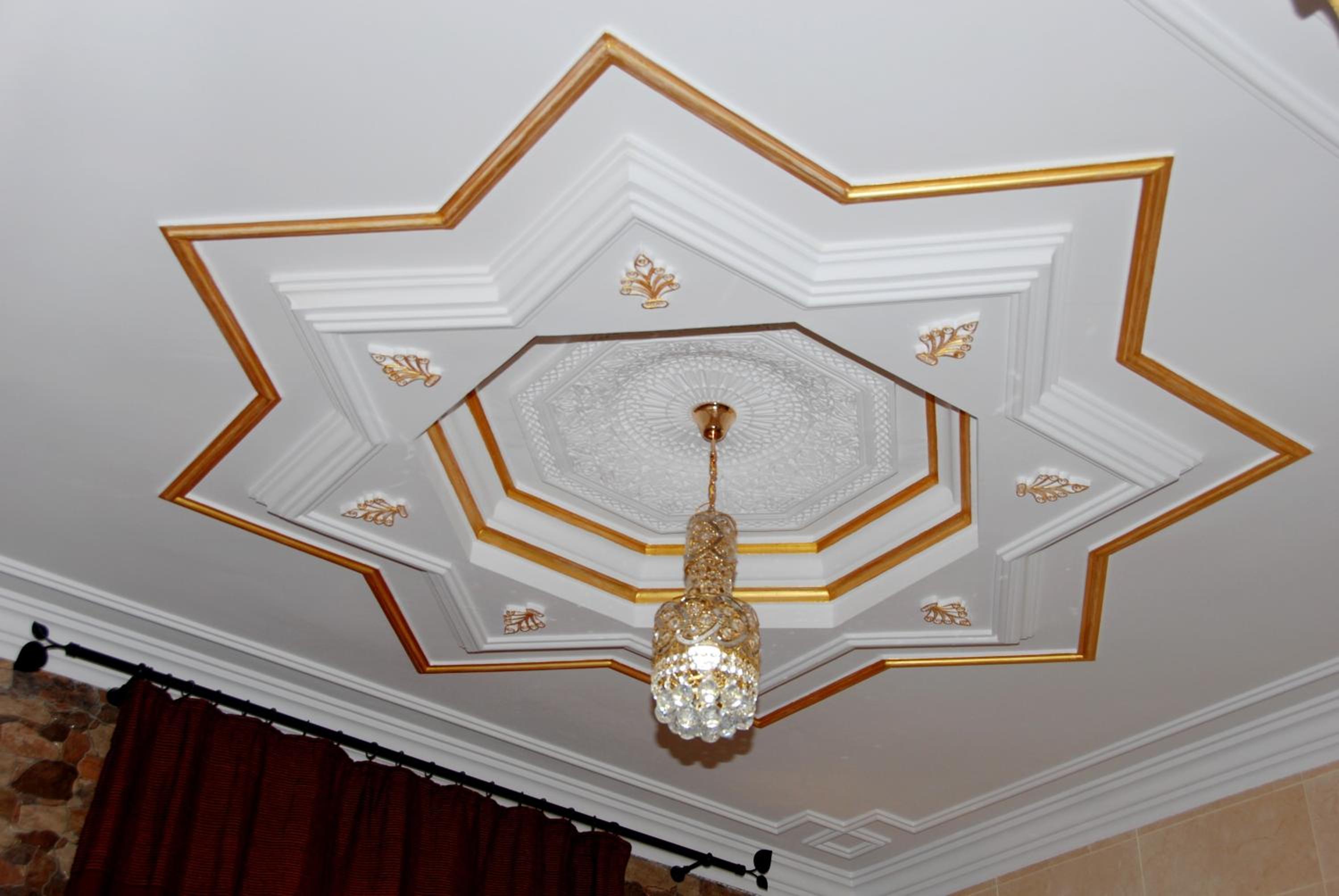 Family Suite with Balcony - Photo 18