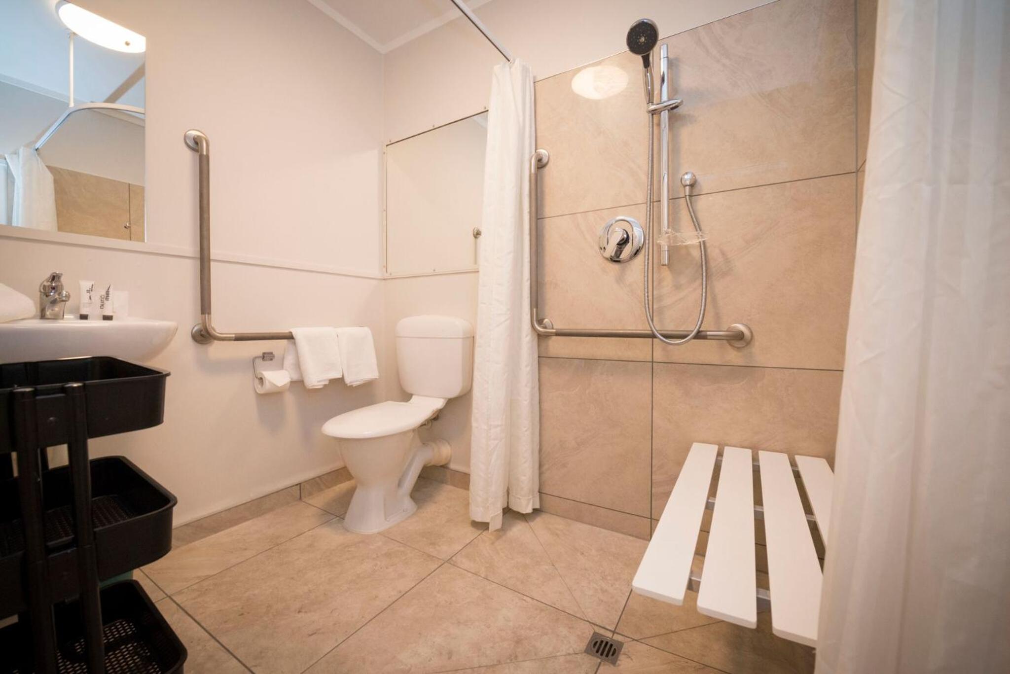 Studio Queen Apartment - Photo 4